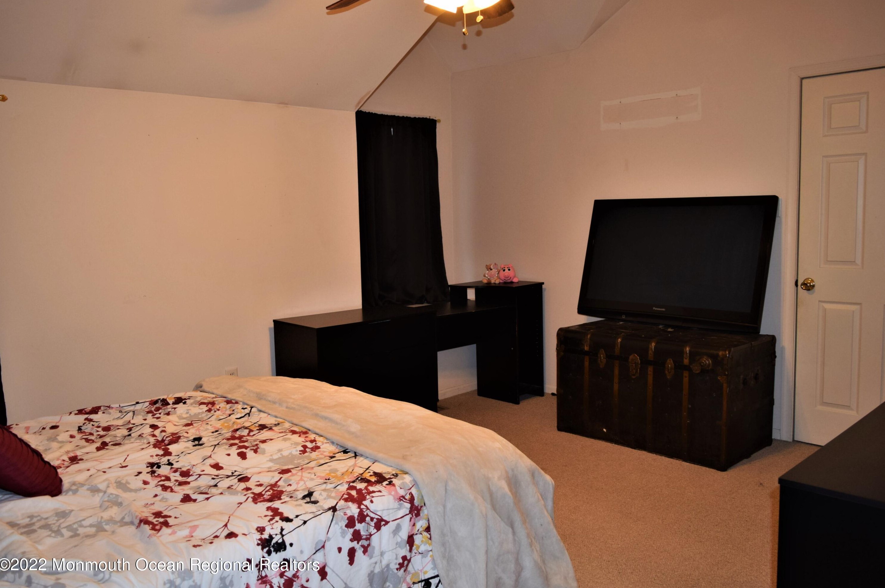 99 Westchester Dr, Tuckerton NJ  08087-3013 exterior