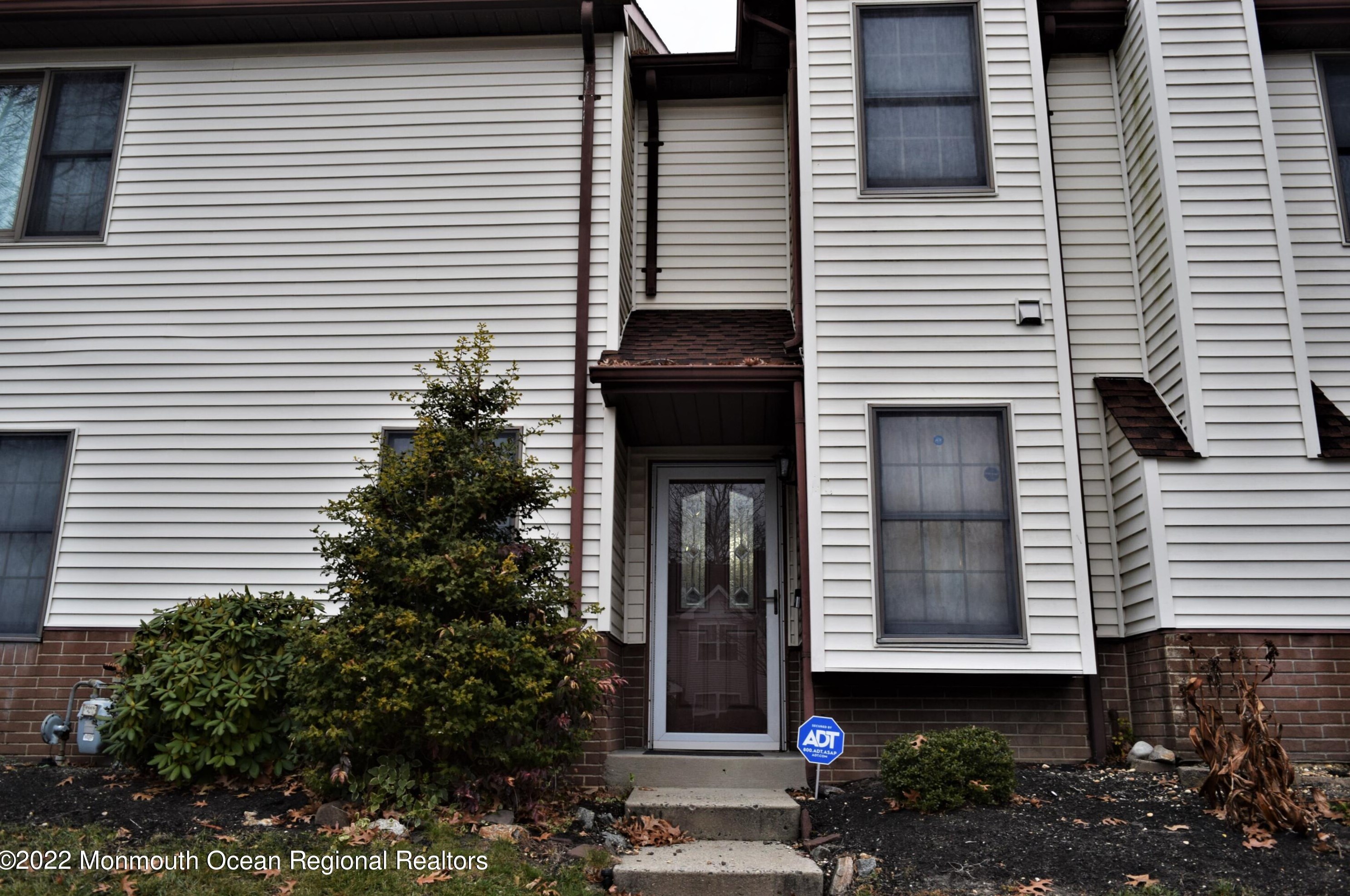 99 Westchester Dr, Tuckerton NJ  08087-3013 exterior