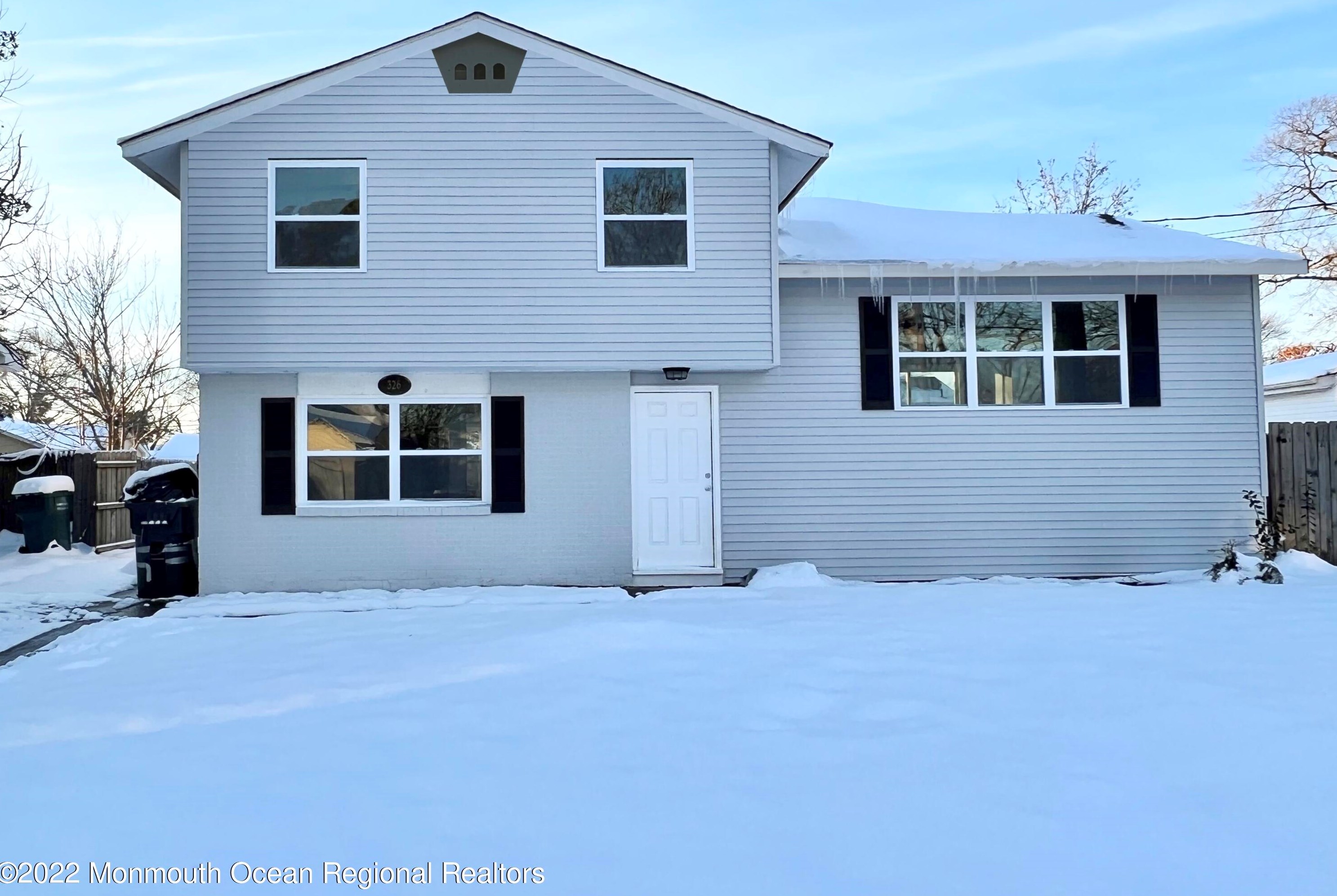 326 Lake Champlain Dr, Tuckerton, NJ 08087