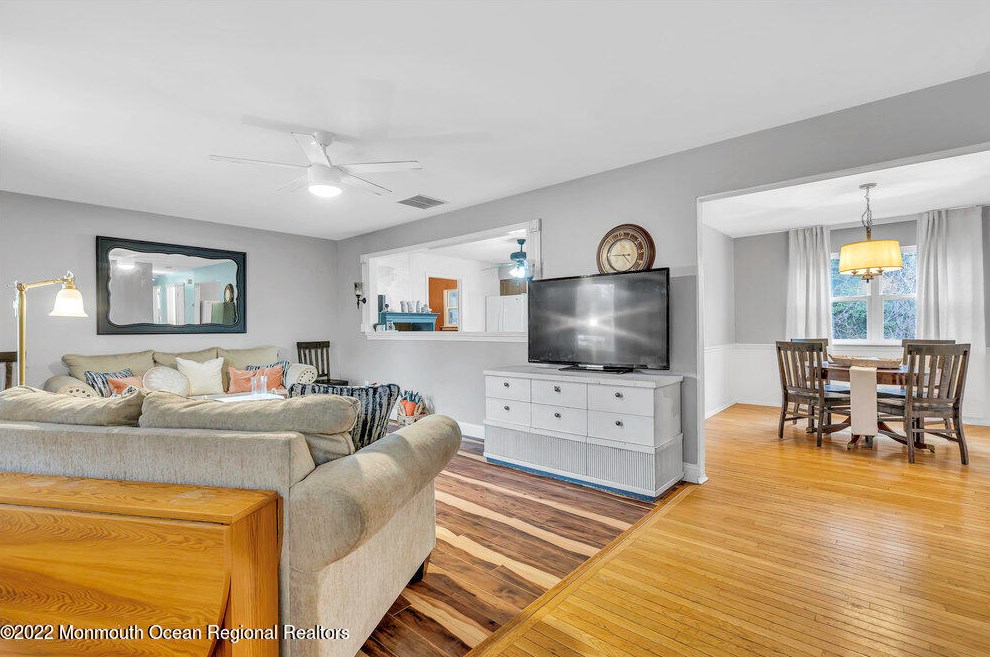 35 Serpentine Dr, Berkeley Township, NJ 08721