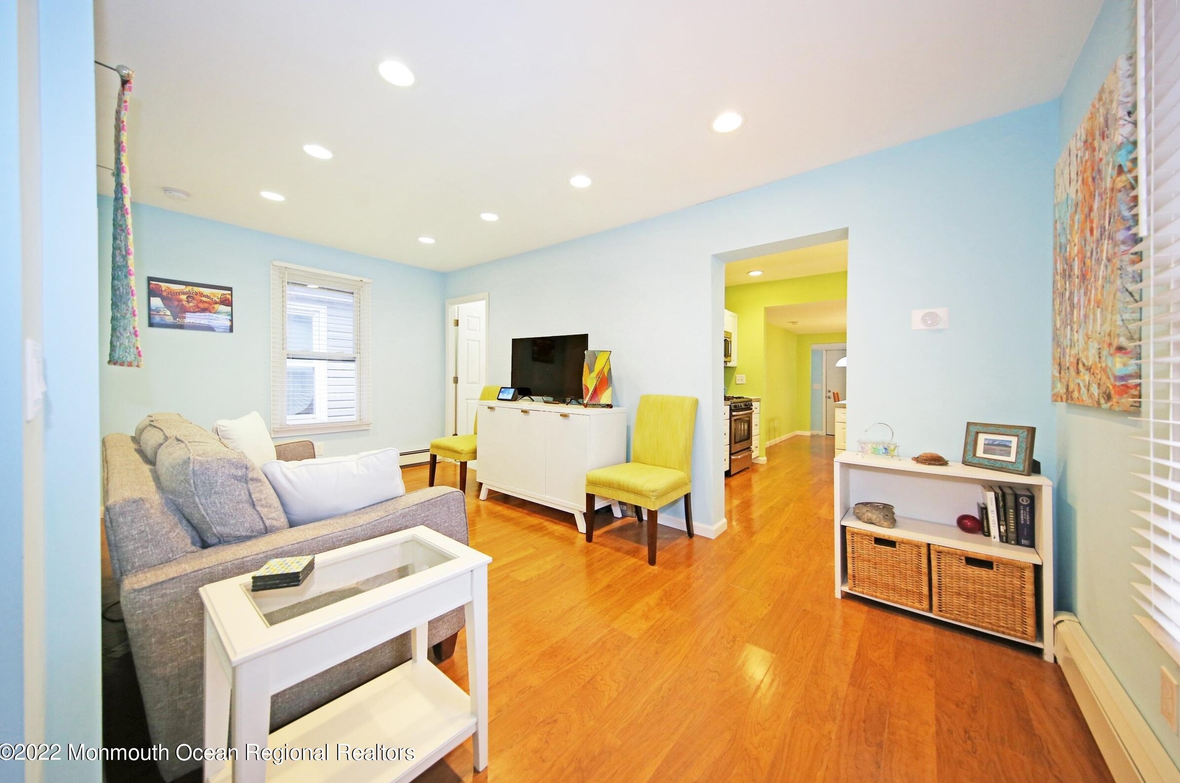86 Washington Ave, Monmouth Hills, NJ 07732