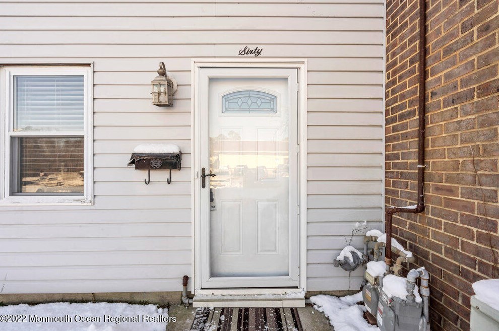 60 Greenwood Loop Rd, Bricktown, NJ 08724