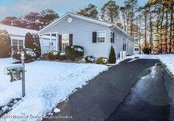 29 Highlands Rd, Cedar Bonnet Island, NJ 08050