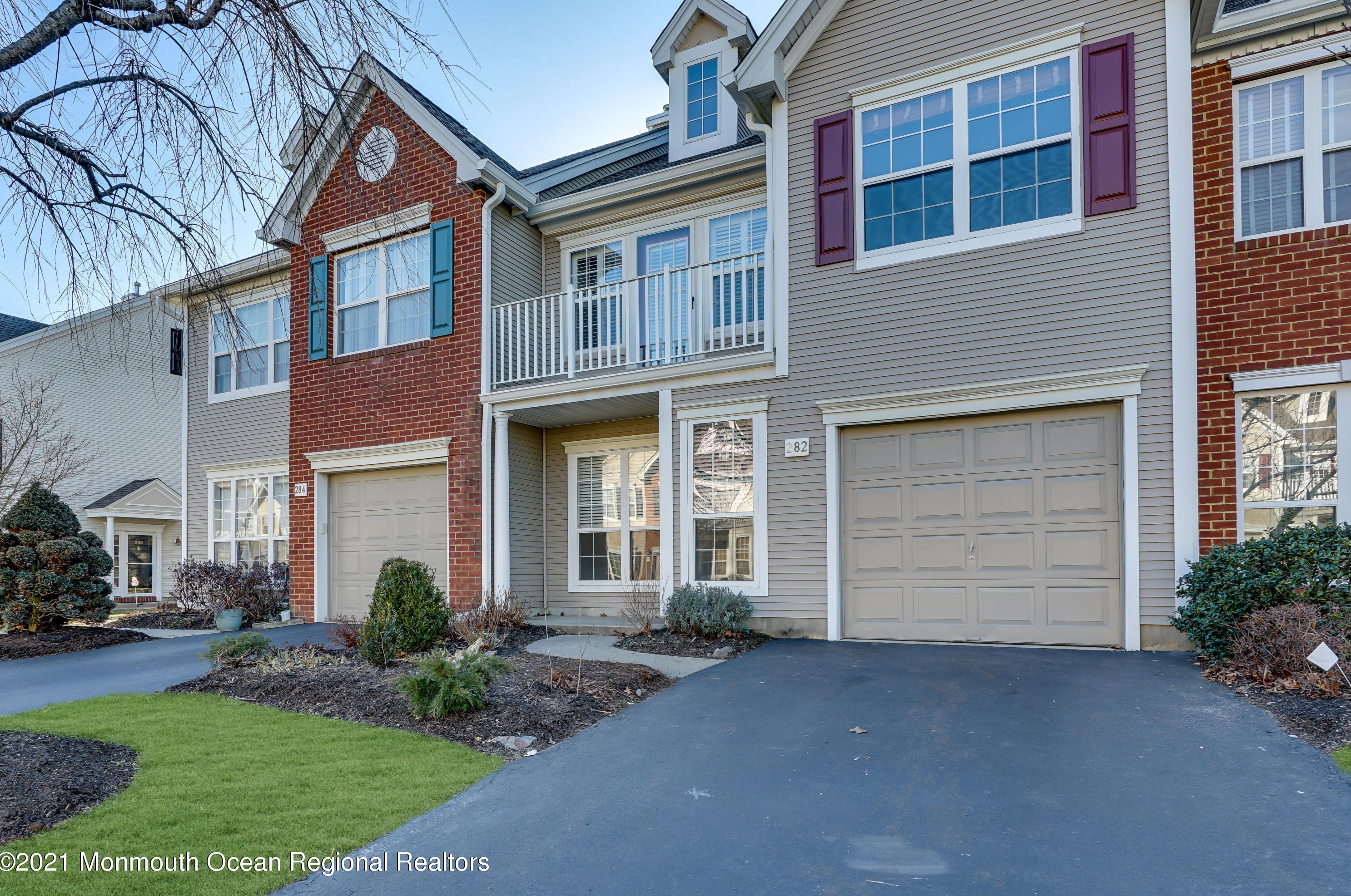 282 Daniele Dr, Tinton Falls, NJ 07712