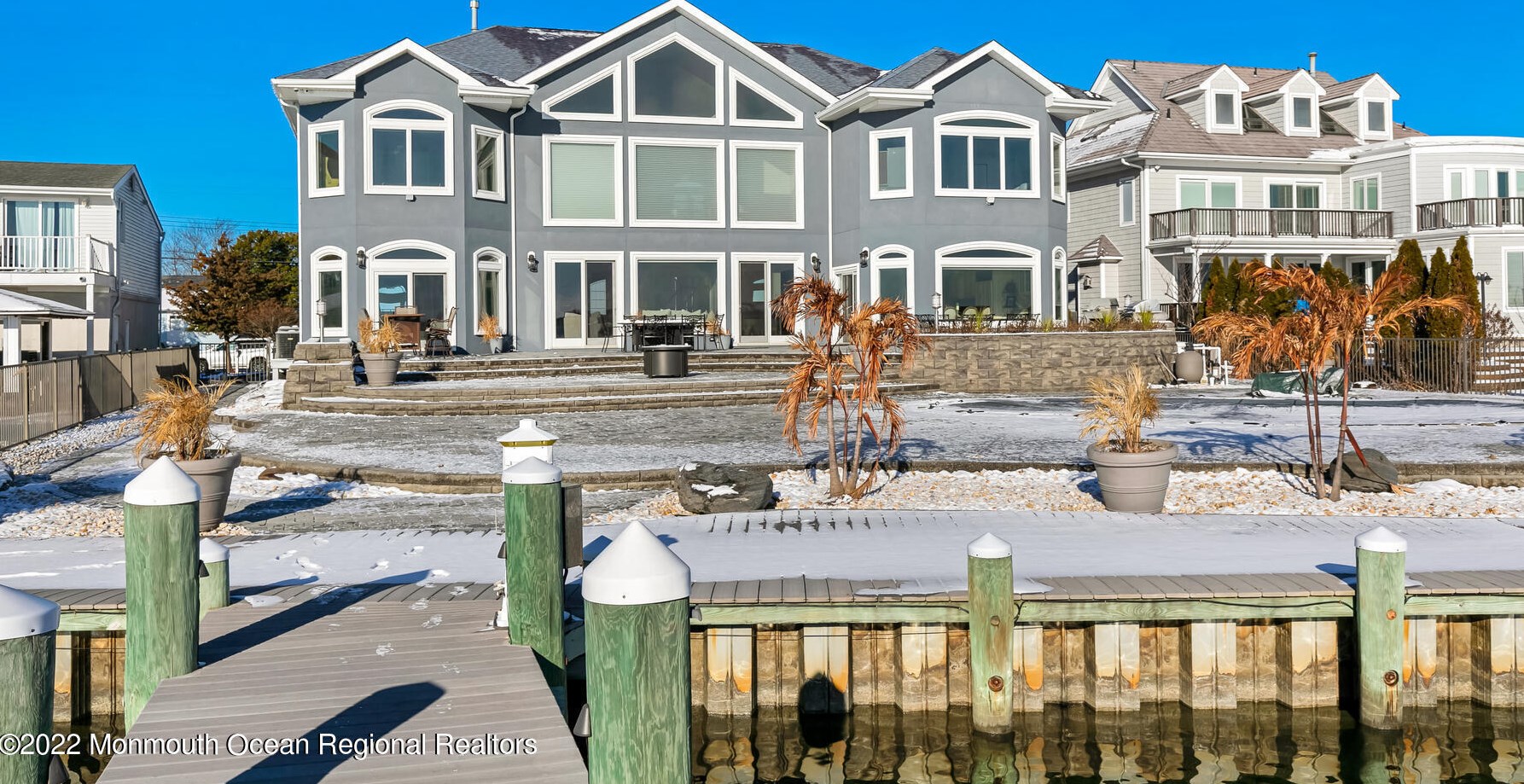 271 Shore Dr S, Toms River, NJ 08753