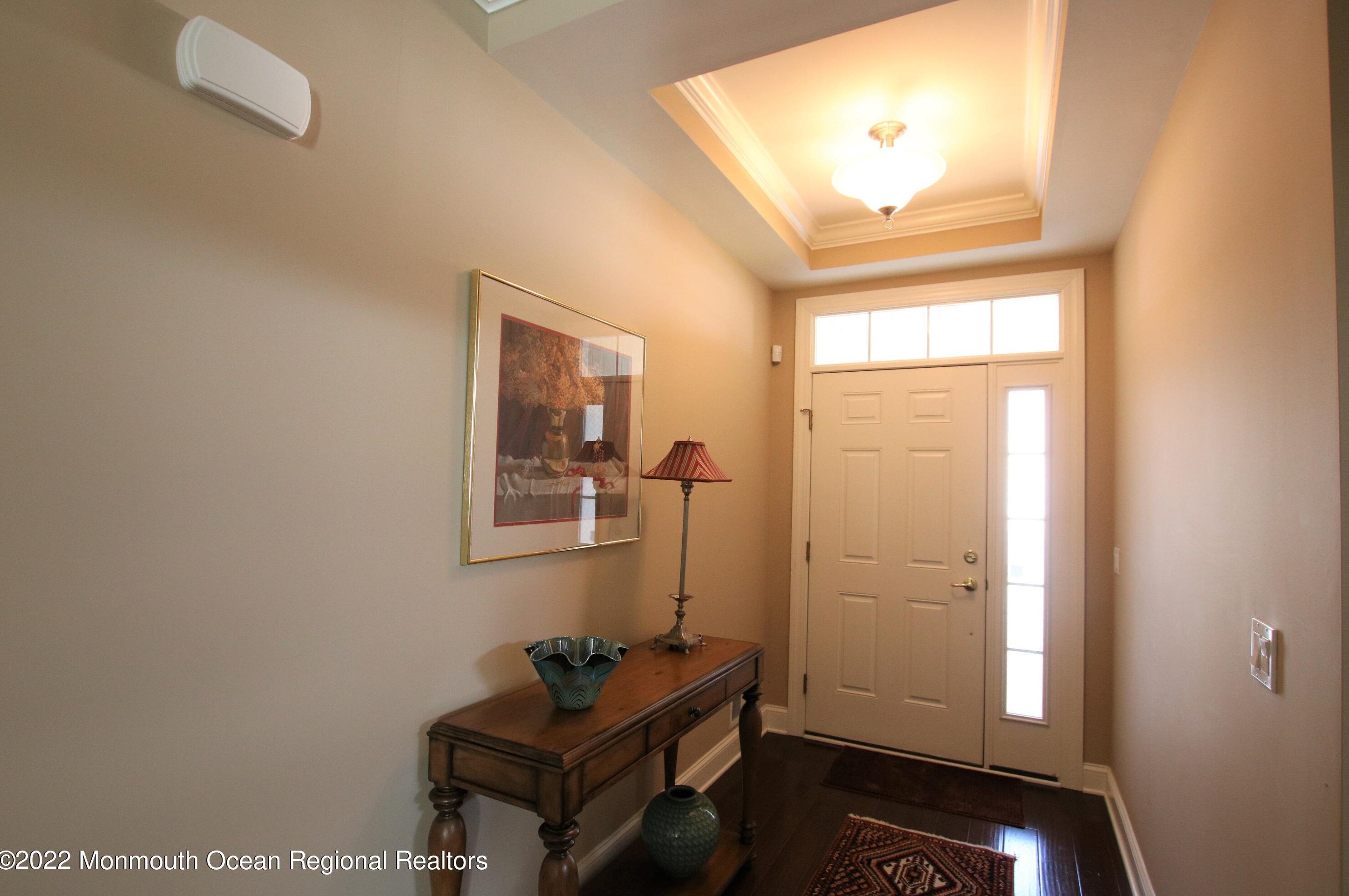 43 Eagle Ridge Cir, Lakewood, NJ 08701