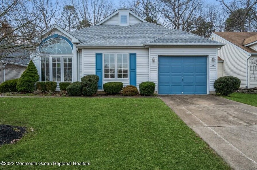 34 Avon Dr N, Jackson Twp, NJ 08527