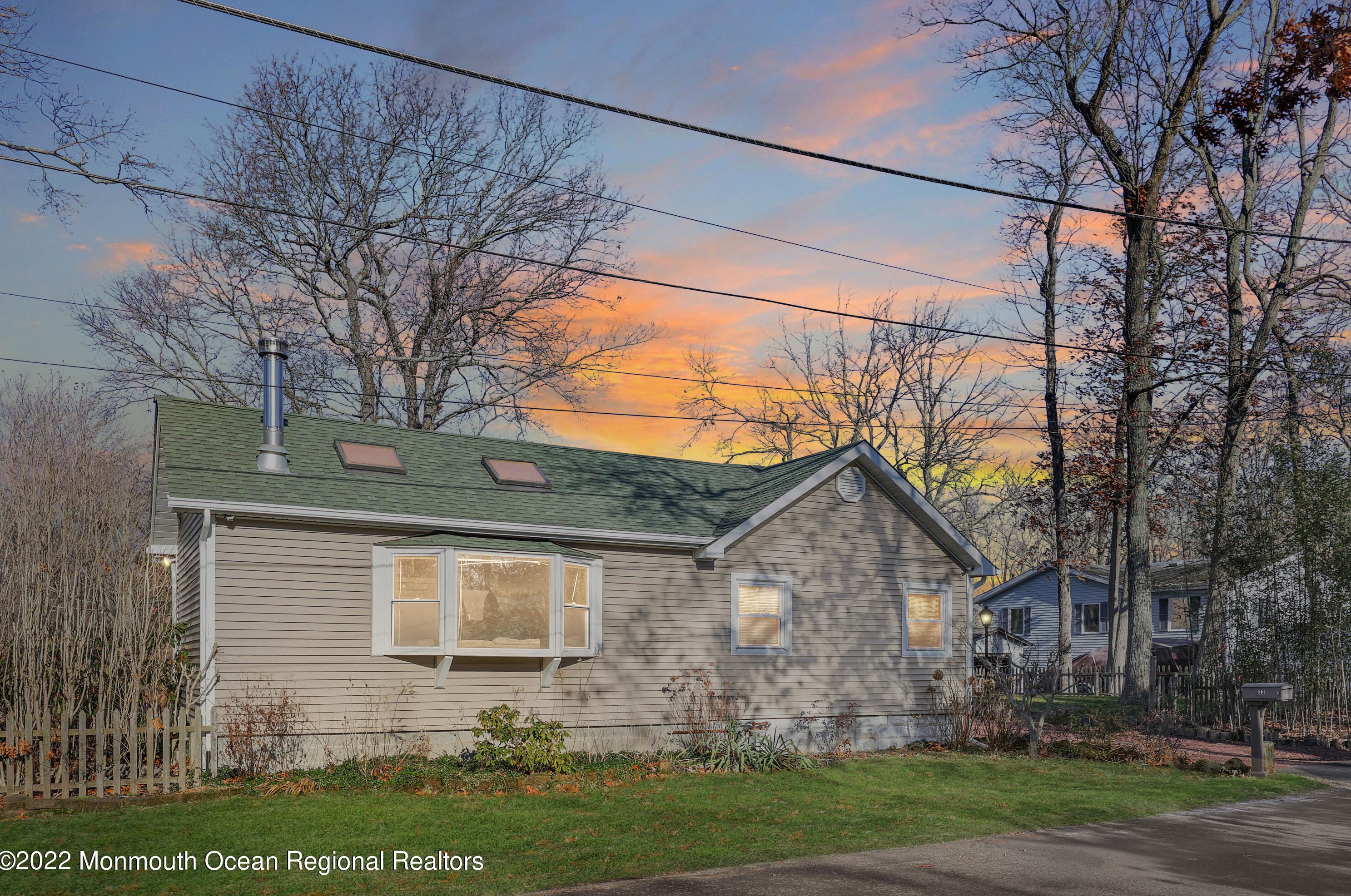 33 Van Buren Ave, Pine Beach, NJ 08741