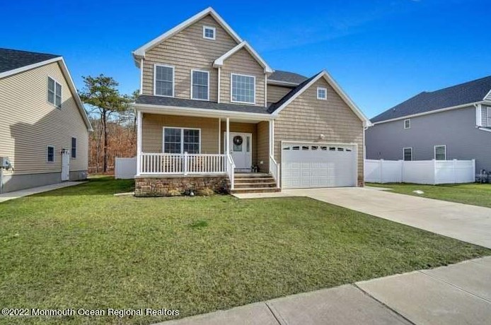 1038 Hoyt St, Lacey, NJ 08731