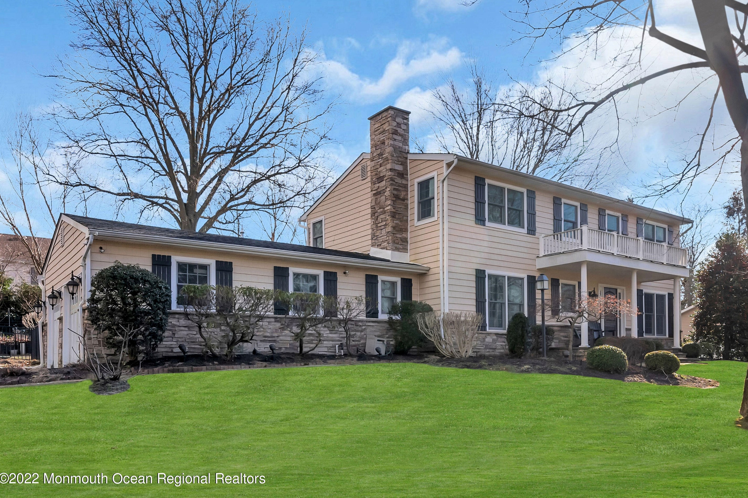 27 Tilton Dr, Tinton Falls, NJ 07712