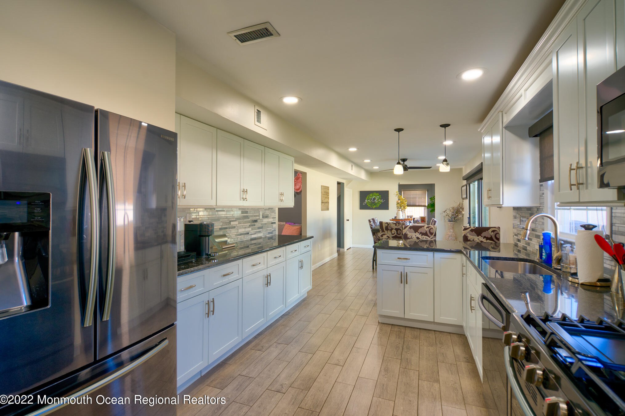 77 Bechstein Dr, Matawan NJ  07747-2331 exterior