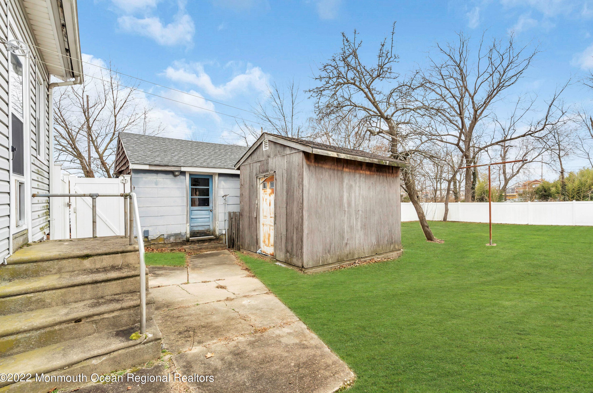 10 Gateway, Toms River NJ  08753-6611 exterior