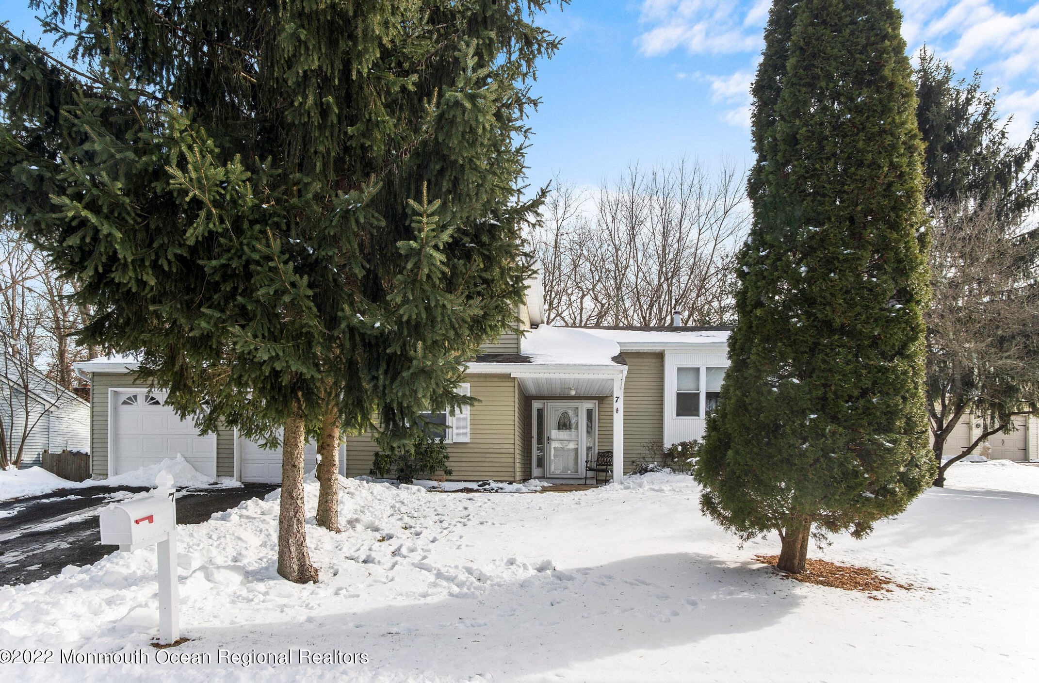 7 Kettle Ct, Wall Township, NJ 07731-1660