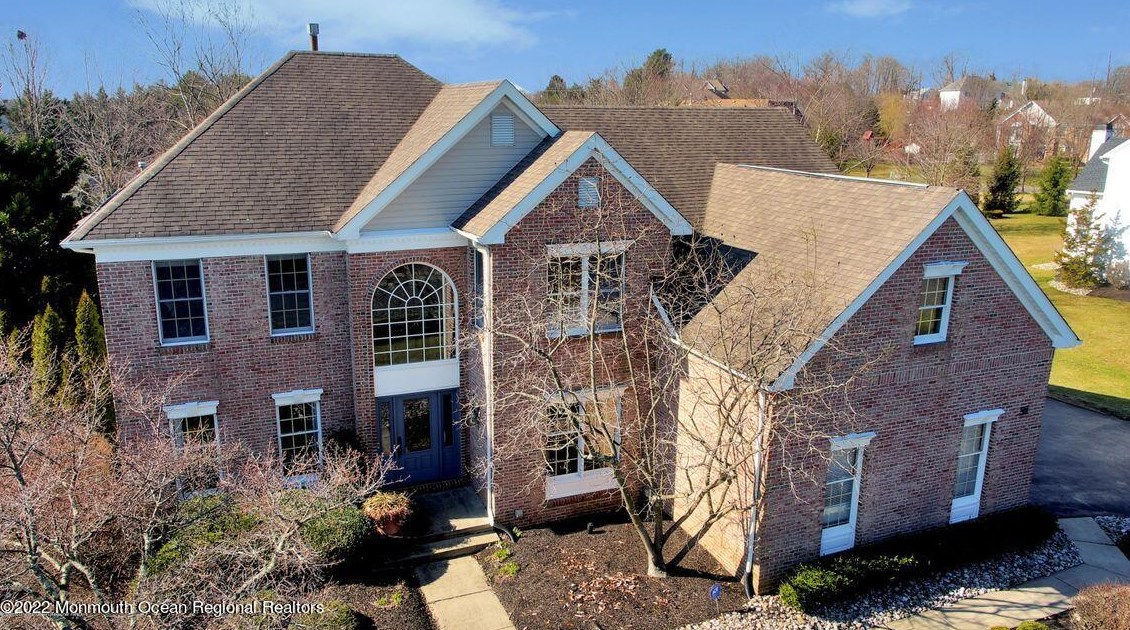 31 Marthas Dr, East Freehold, NJ 07728