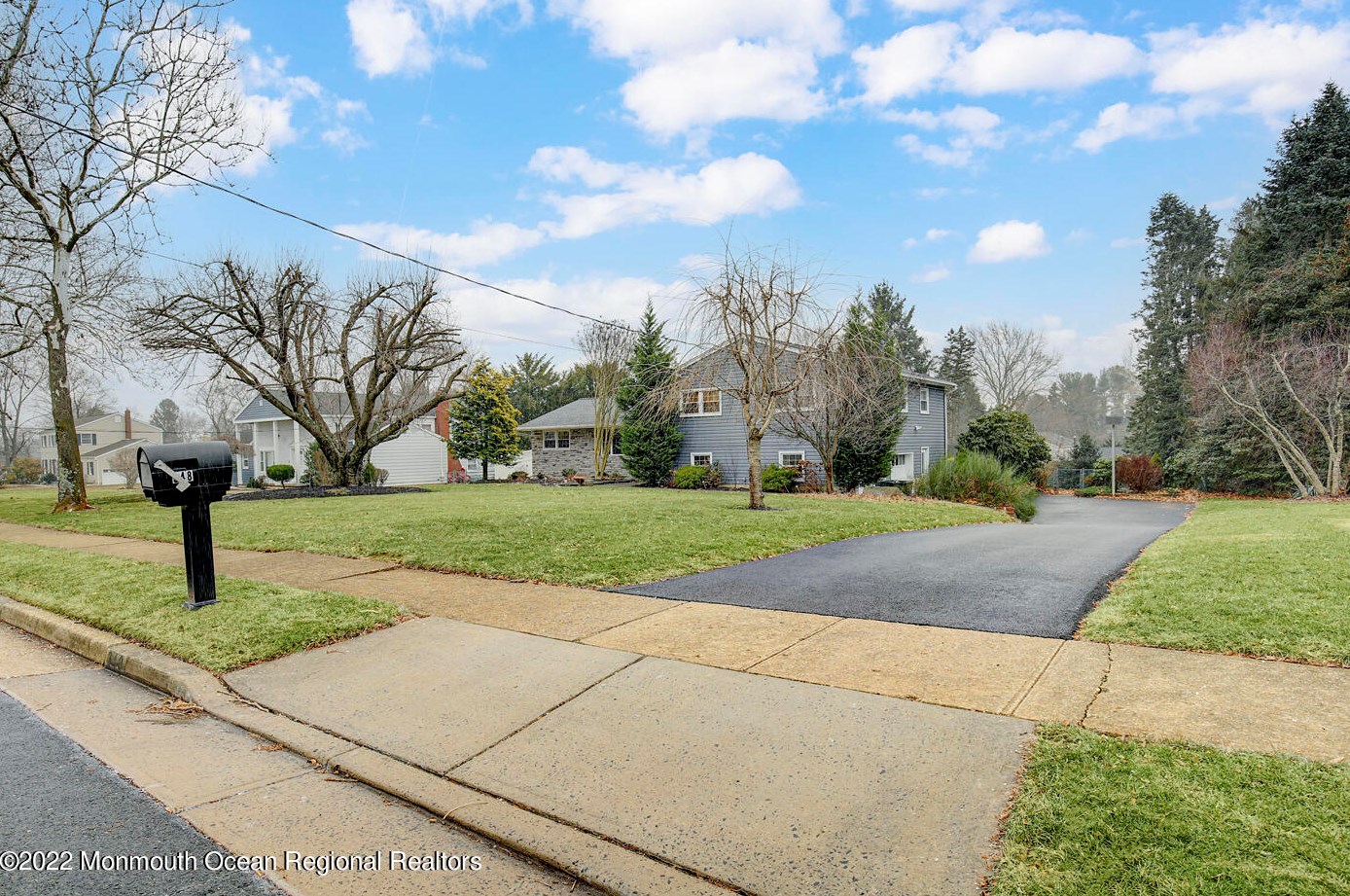 348 Bennington Rd, East Freehold, NJ 07728