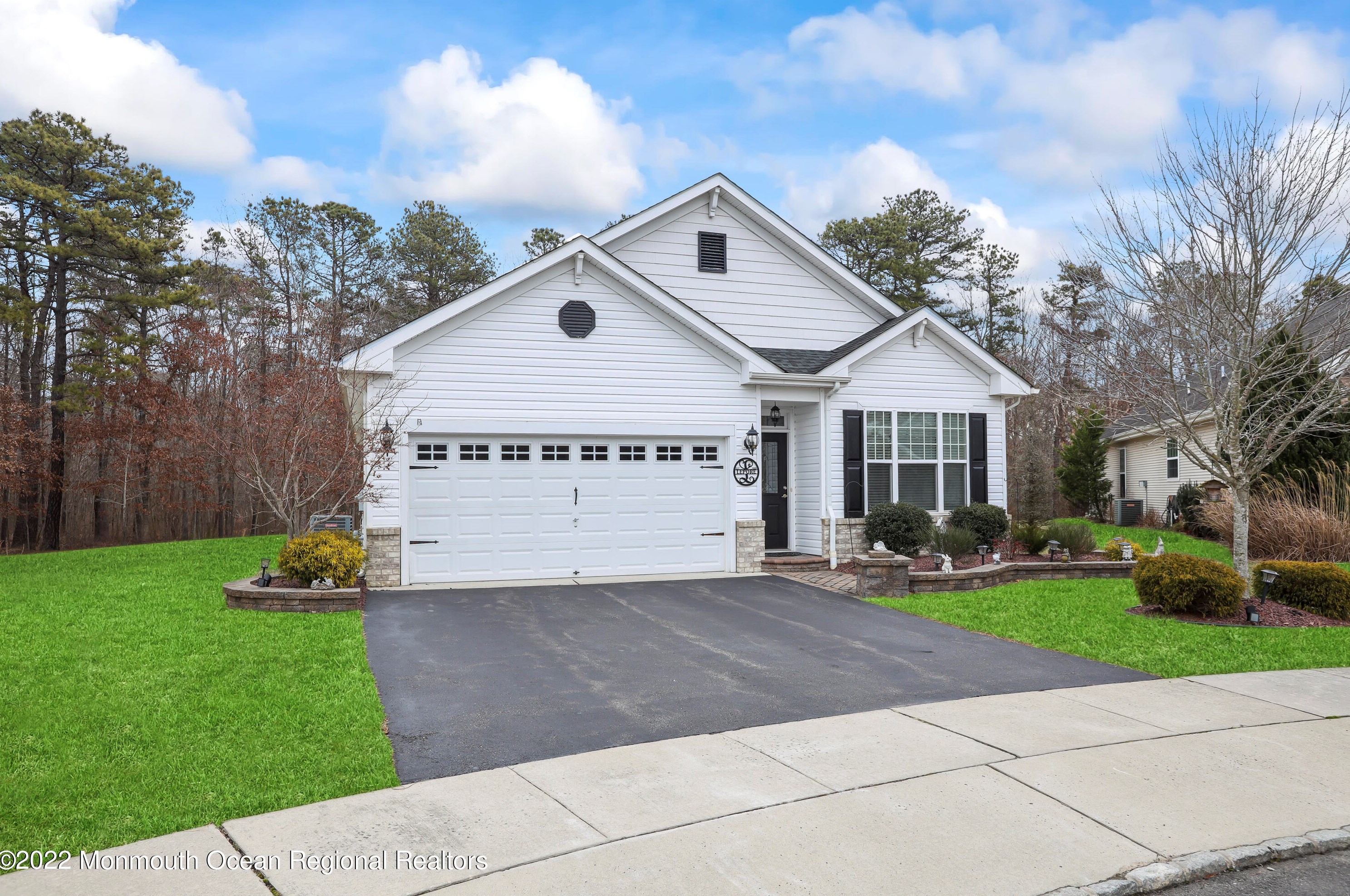 56 Pembroke Dr, Jackson Twp, NJ 08527