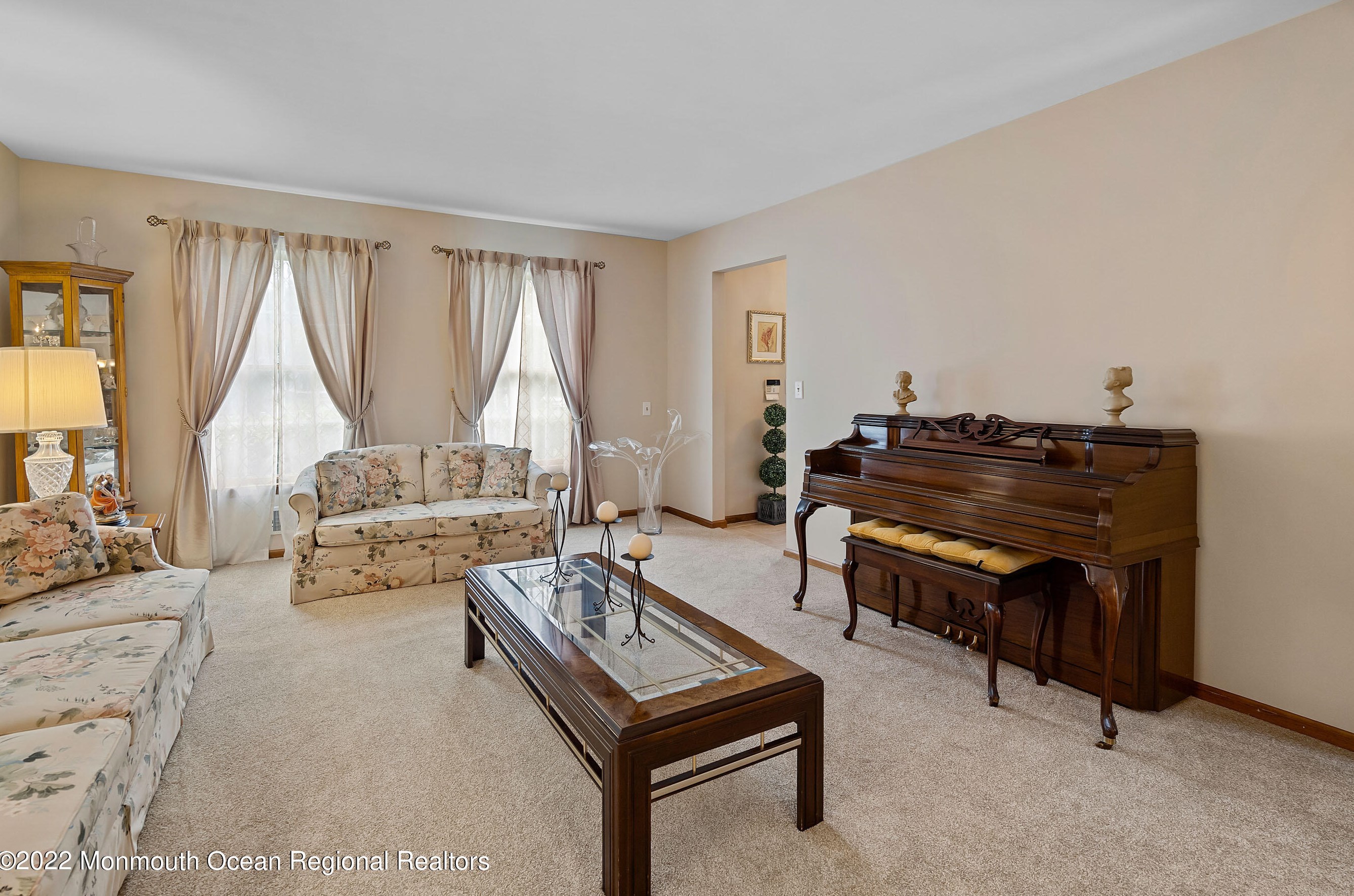 700 Michael Dr, Toms River NJ 08753-5687 exterior