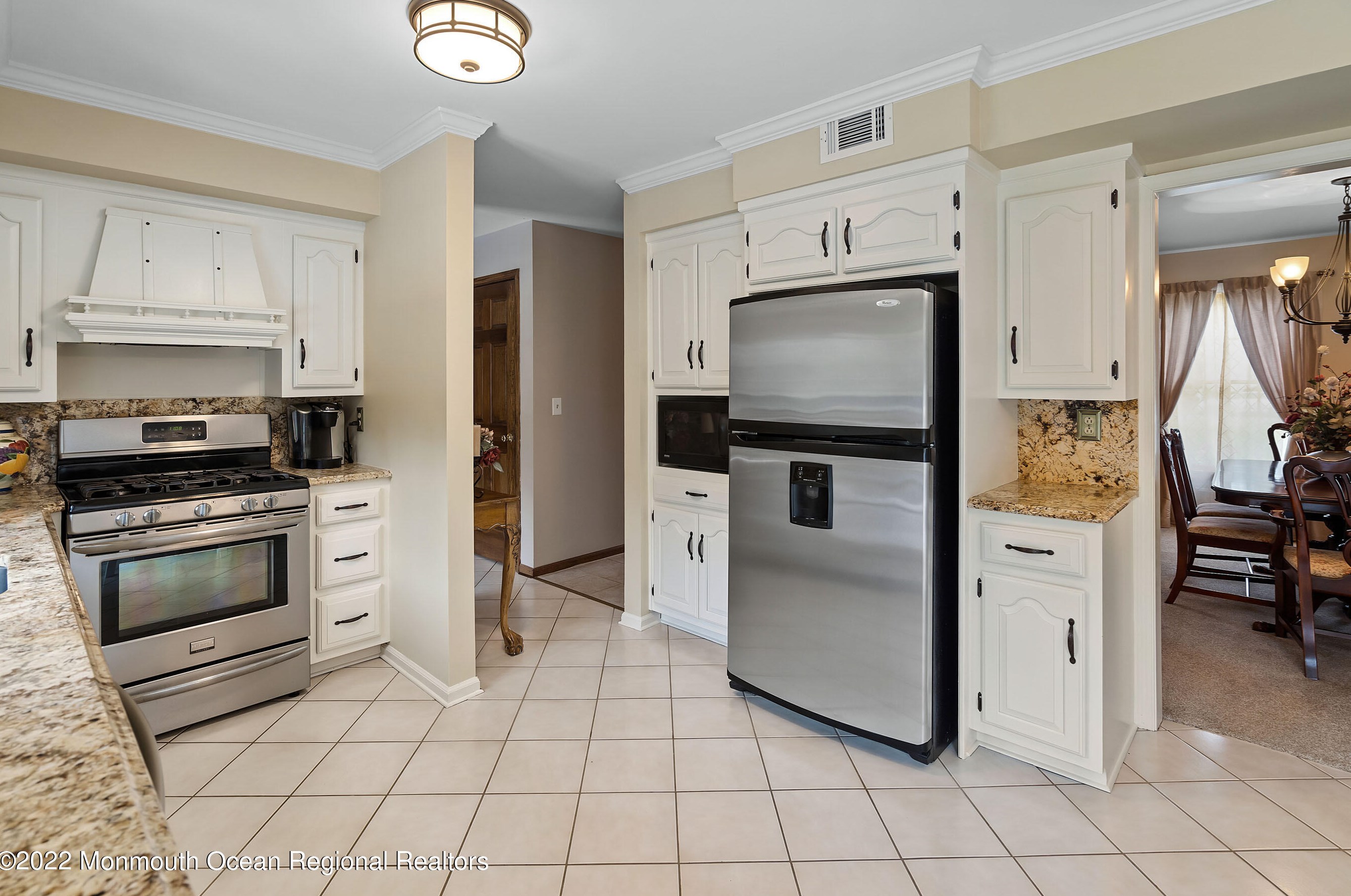 700 Michael Dr, Toms River NJ 08753-5687 exterior