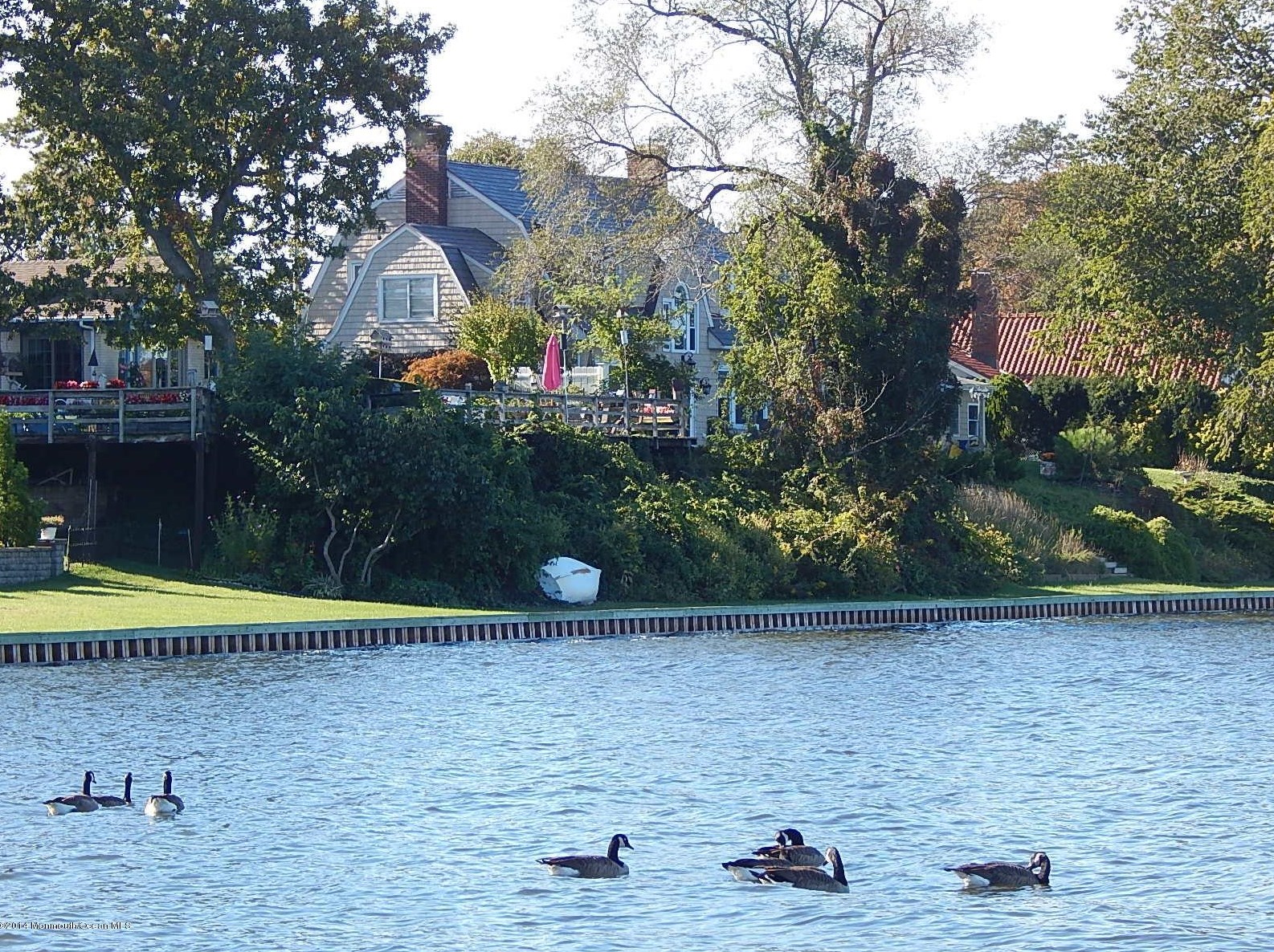 613 Bayside Ave, Beachwood NJ  08722-4109 exterior