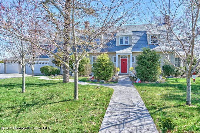 613 Bayside Ave, Beachwood, NJ 08722-4109