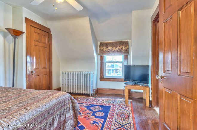 613 Bayside Ave, Beachwood NJ  08722-4109 exterior