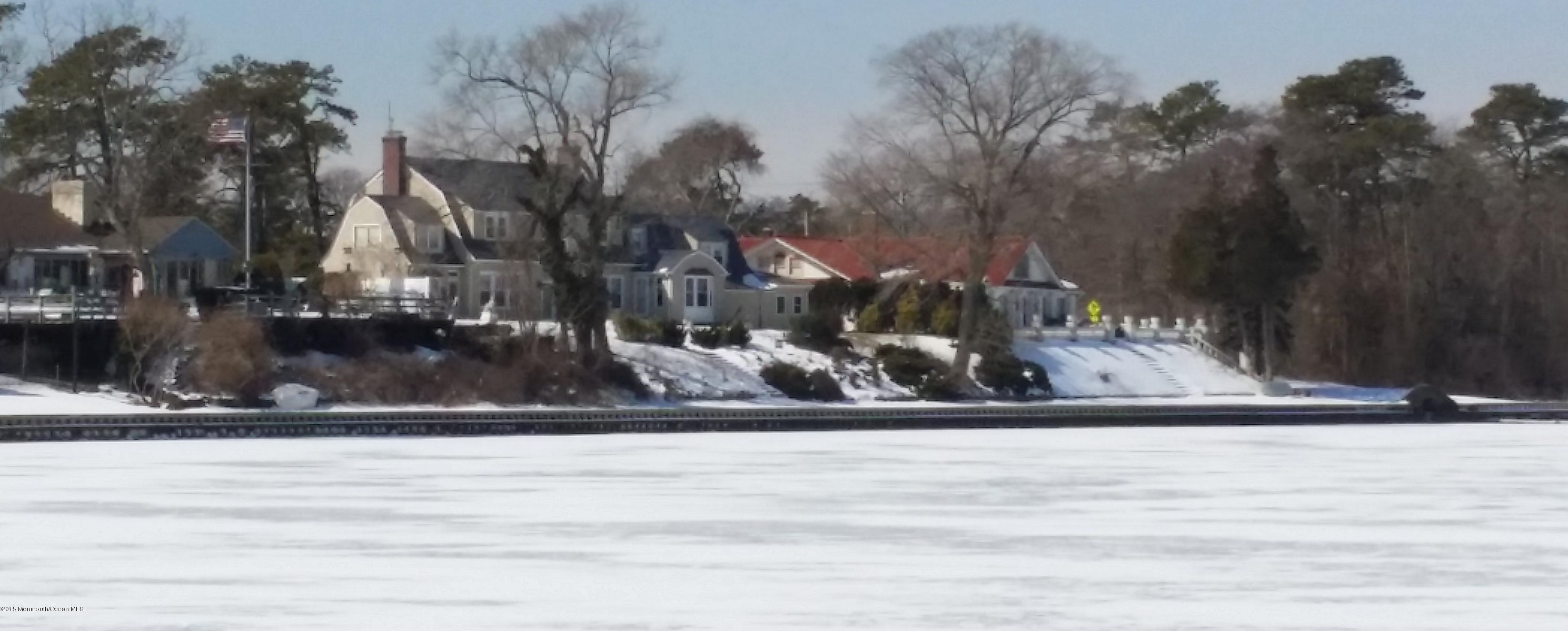 613 Bayside Ave, Beachwood NJ  08722-4109 exterior