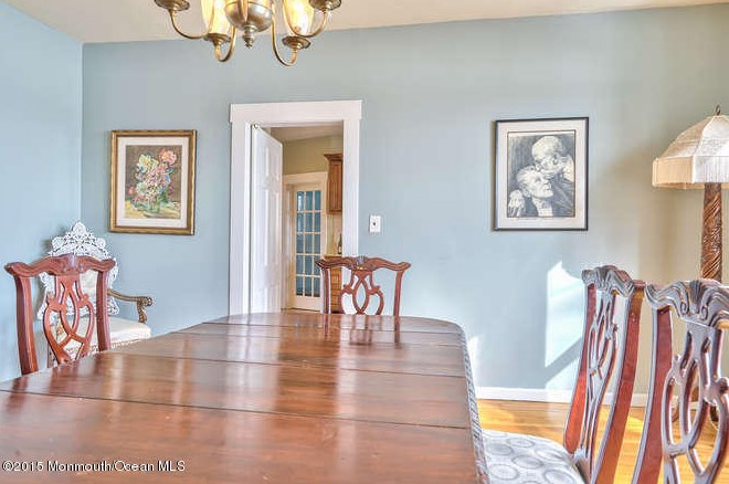 613 Bayside Ave, Beachwood NJ  08722-4109 exterior