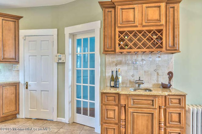 613 Bayside Ave, Beachwood NJ  08722-4109 exterior