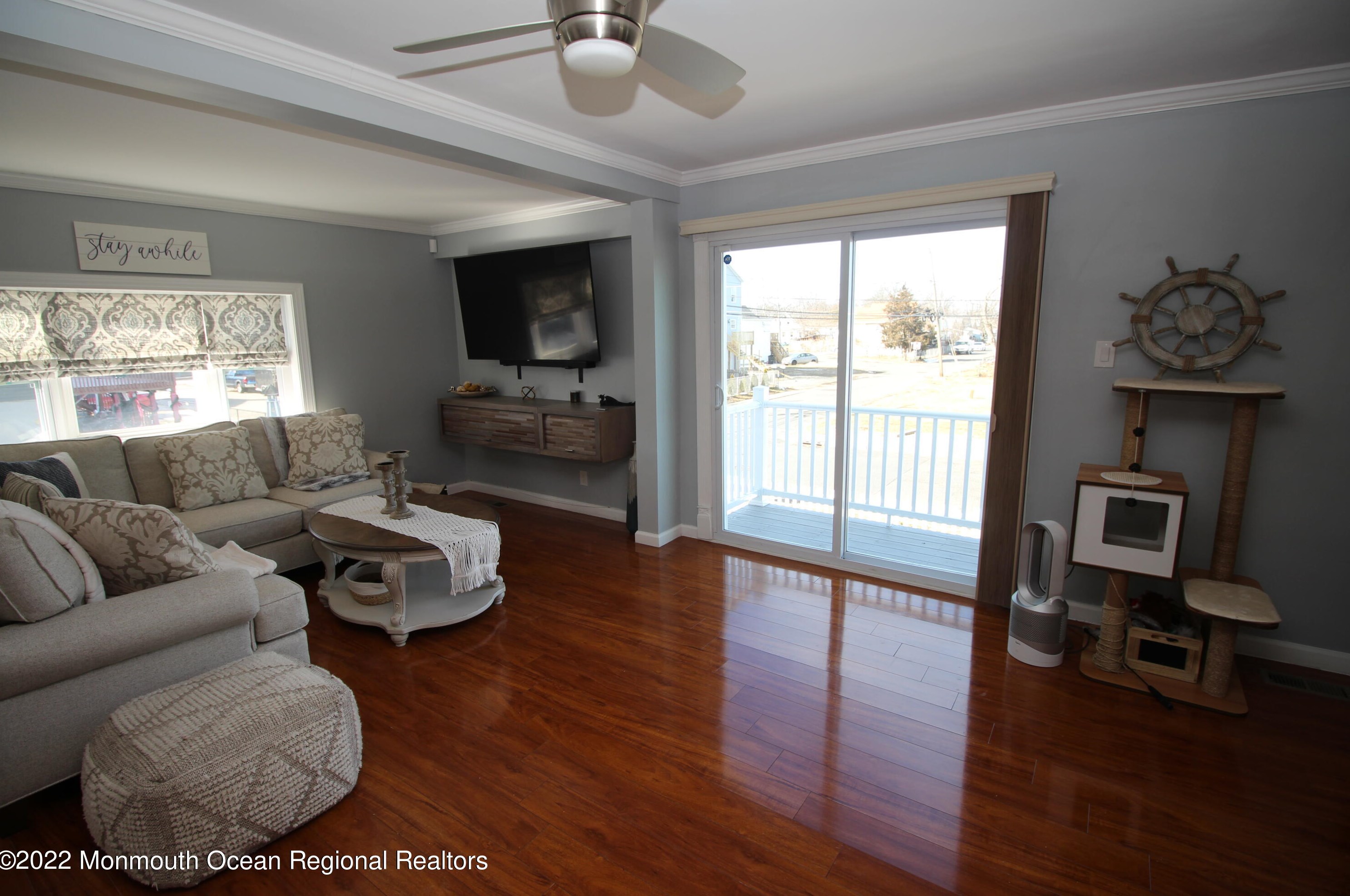 45 Woodland Ave, Ideal Beach NJ  07734-1641 exterior