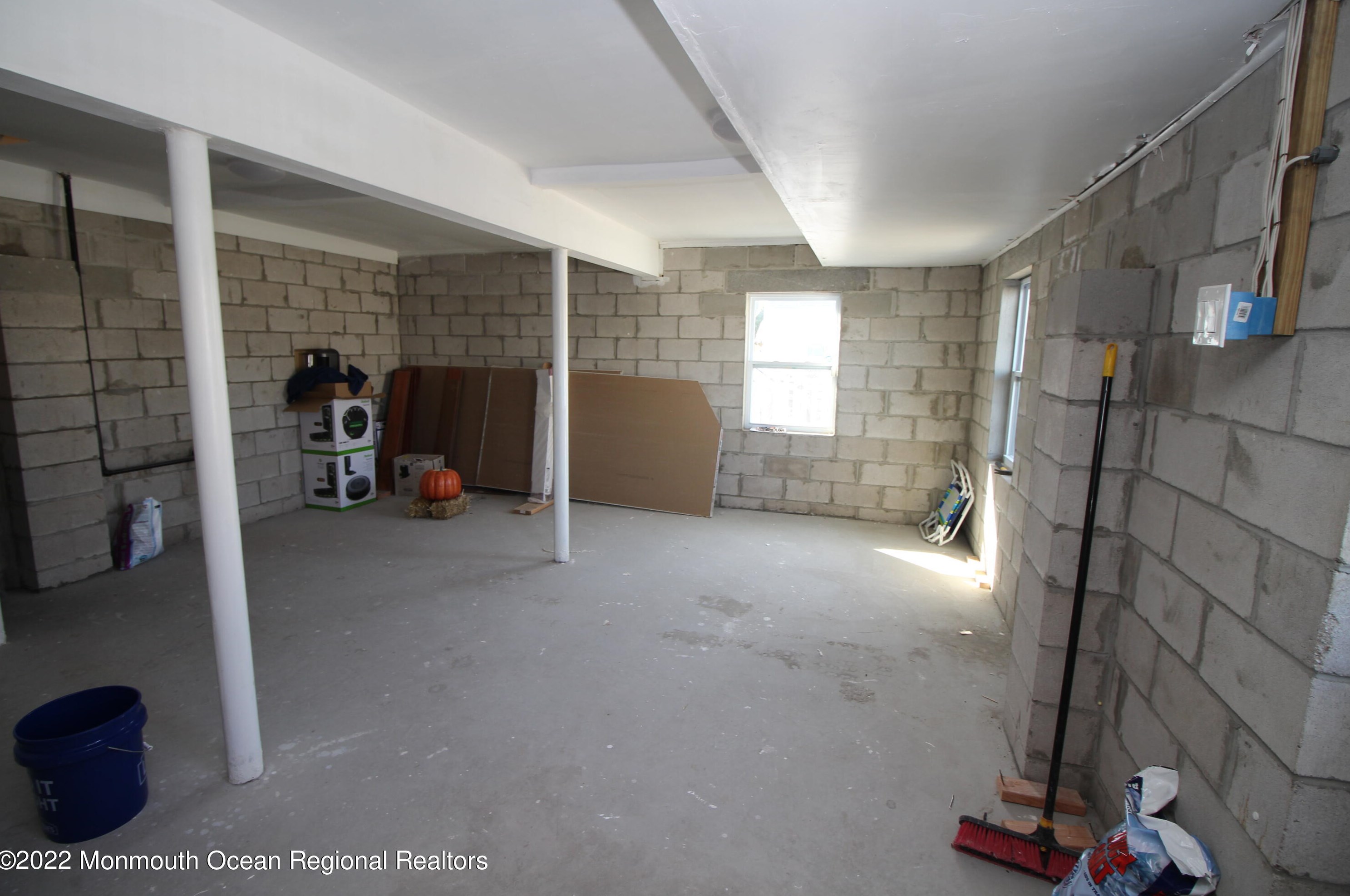 45 Woodland Ave, Ideal Beach NJ  07734-1641 exterior