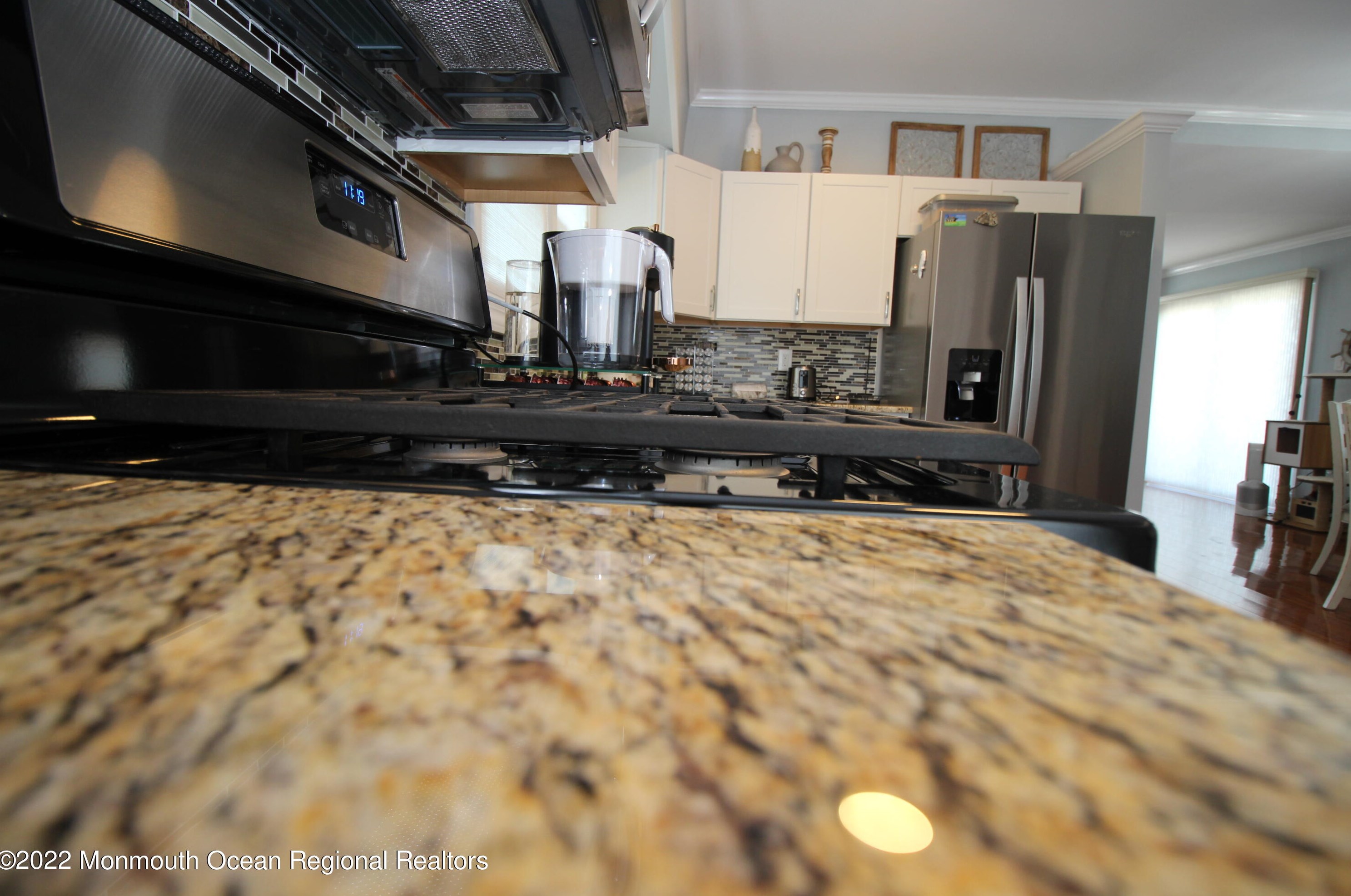 45 Woodland Ave, Ideal Beach NJ  07734-1641 exterior