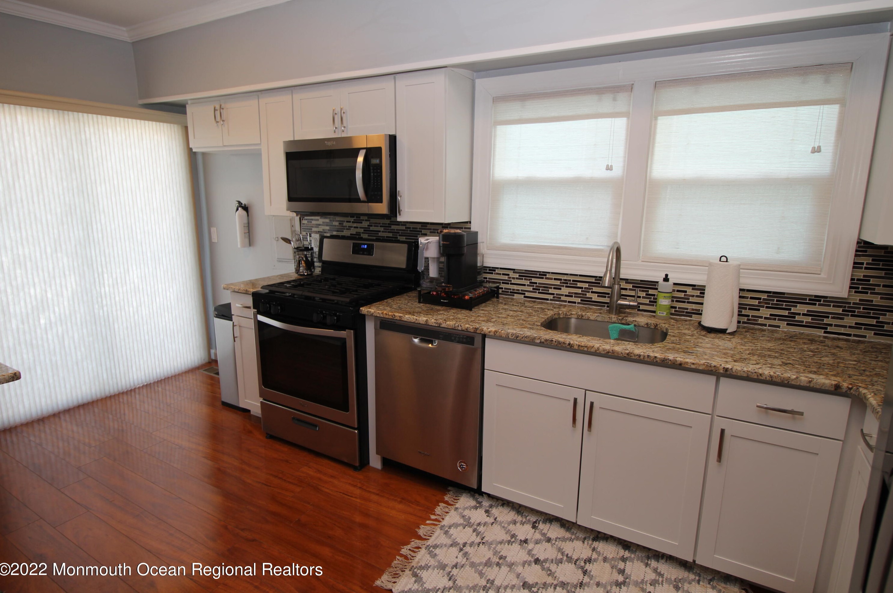 45 Woodland Ave, Ideal Beach NJ  07734-1641 exterior