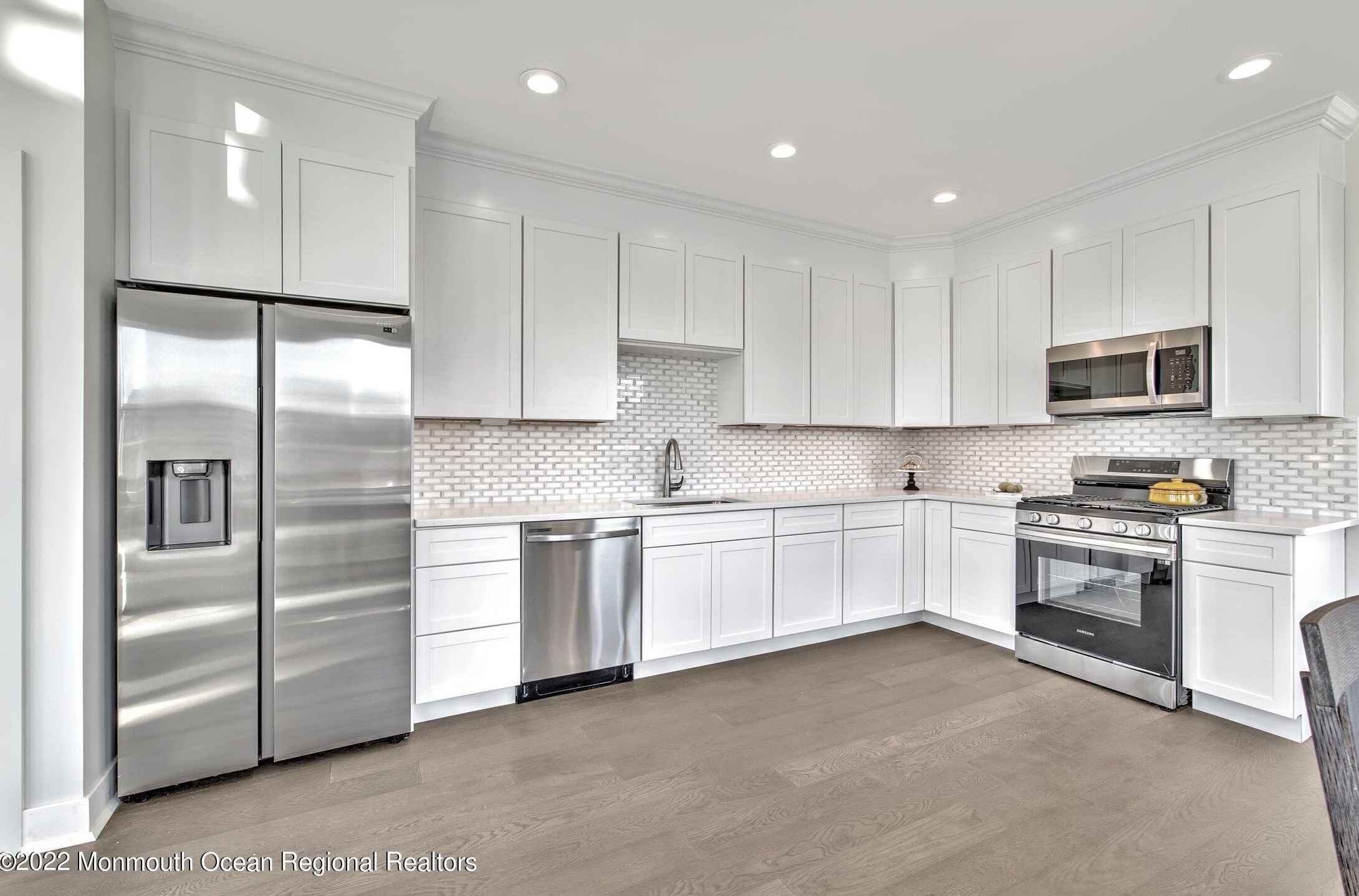 107 Hedgerow Ln, Millstone Township, NJ 07726-7905