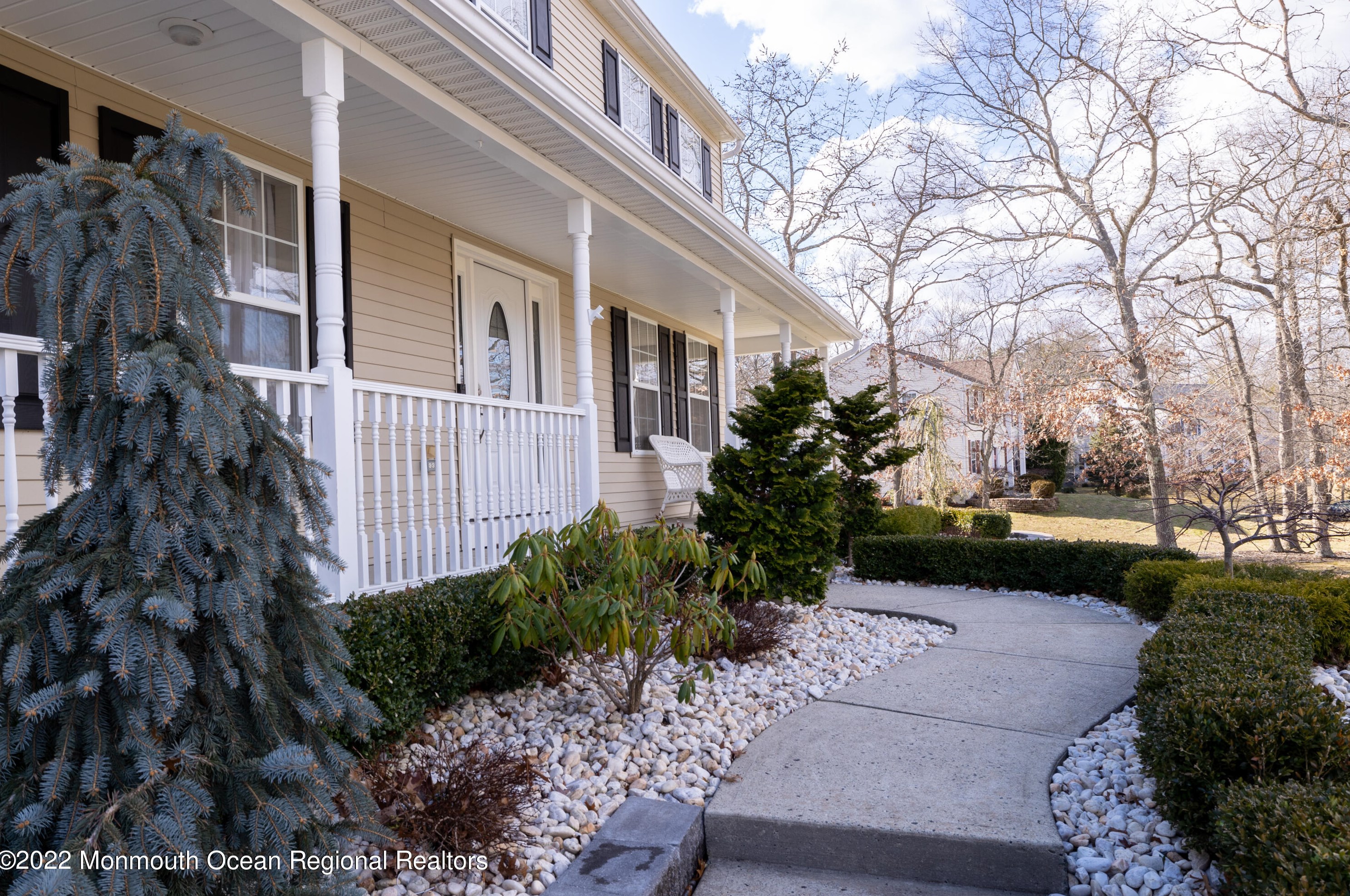 15 Arrowhead Cir, Jackson Twp, NJ 08527