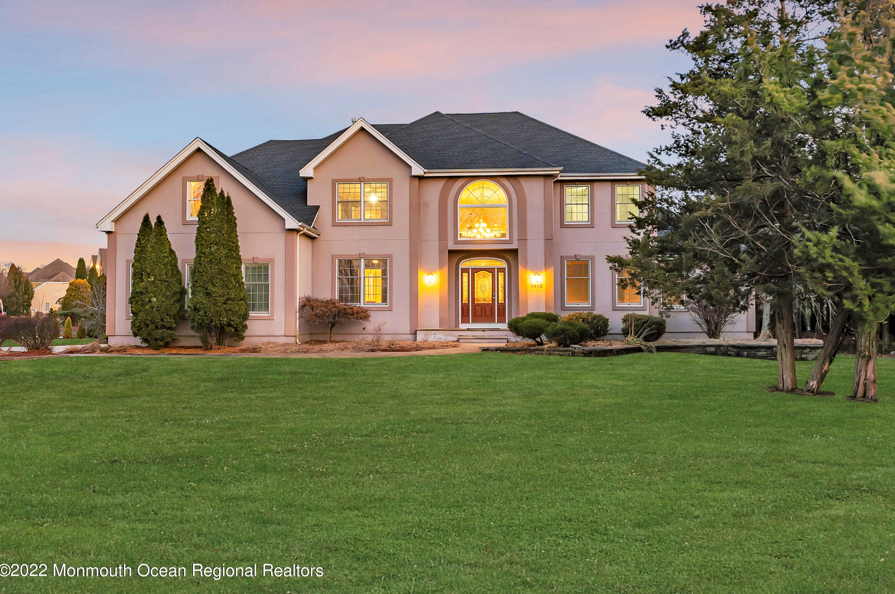 1410 Vincenzo Dr, Toms River, NJ 08753