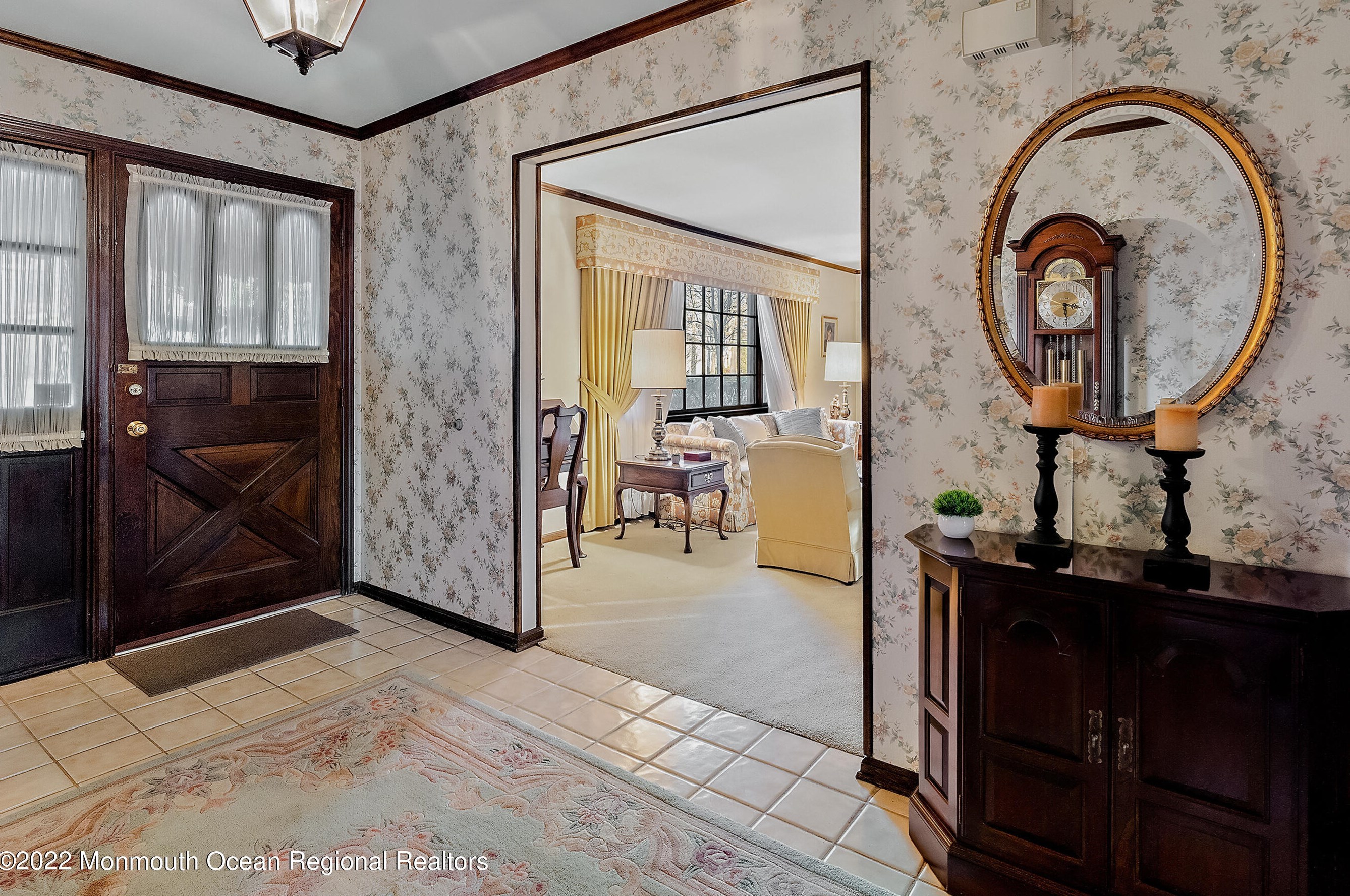 18 Braeburn Dr, Lincroft, NJ 07738