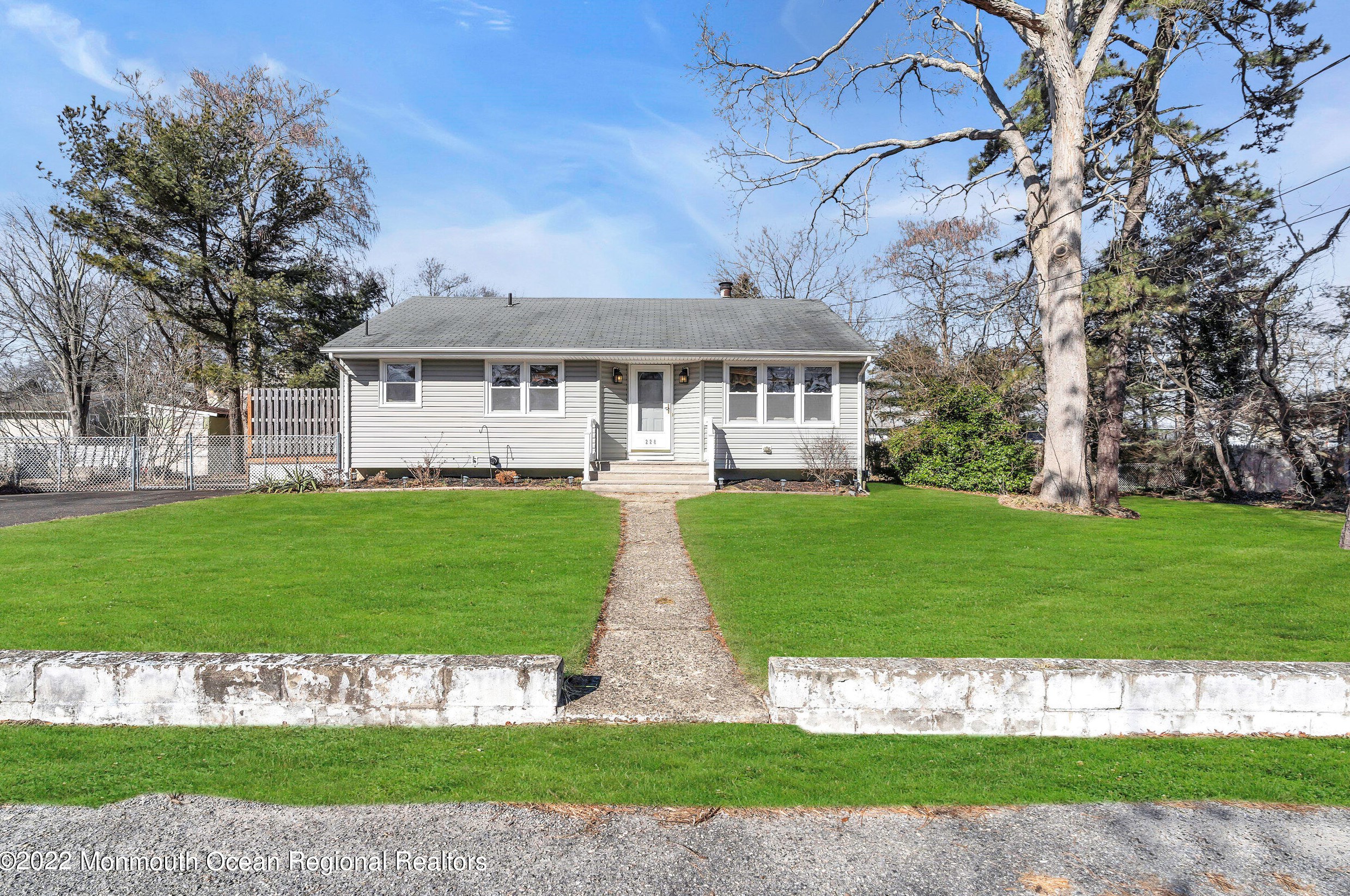 228 Ship Ave, Beachwood, NJ 08722