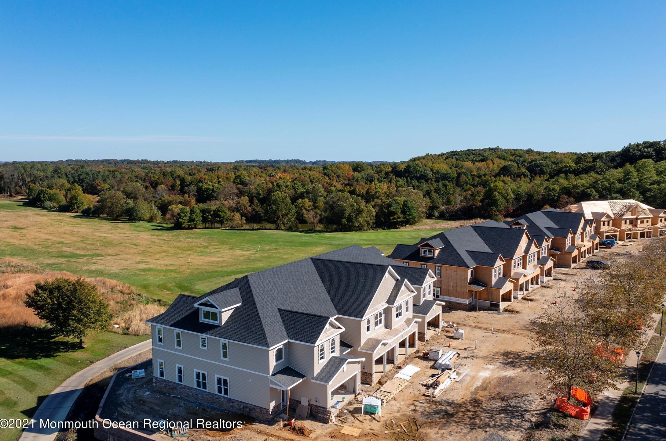 112 Hedgerow Ln, Millstone Township, NJ 07726-7905