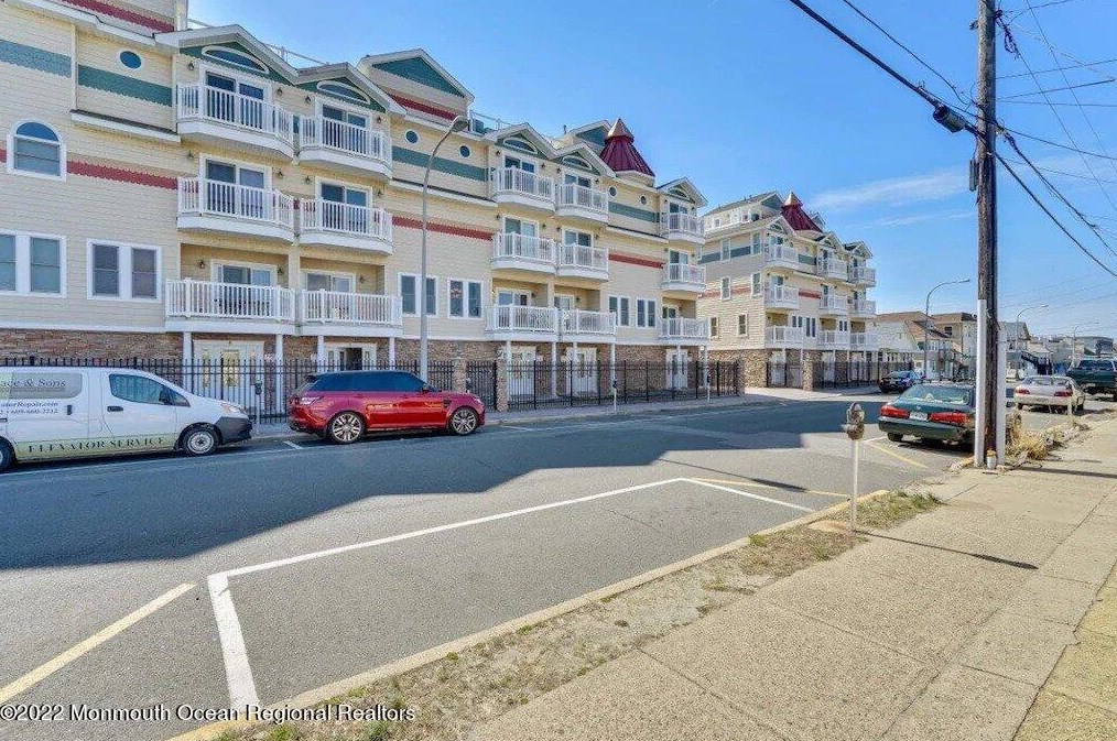 21 Blaine Ave #6, Pelican Island, NJ