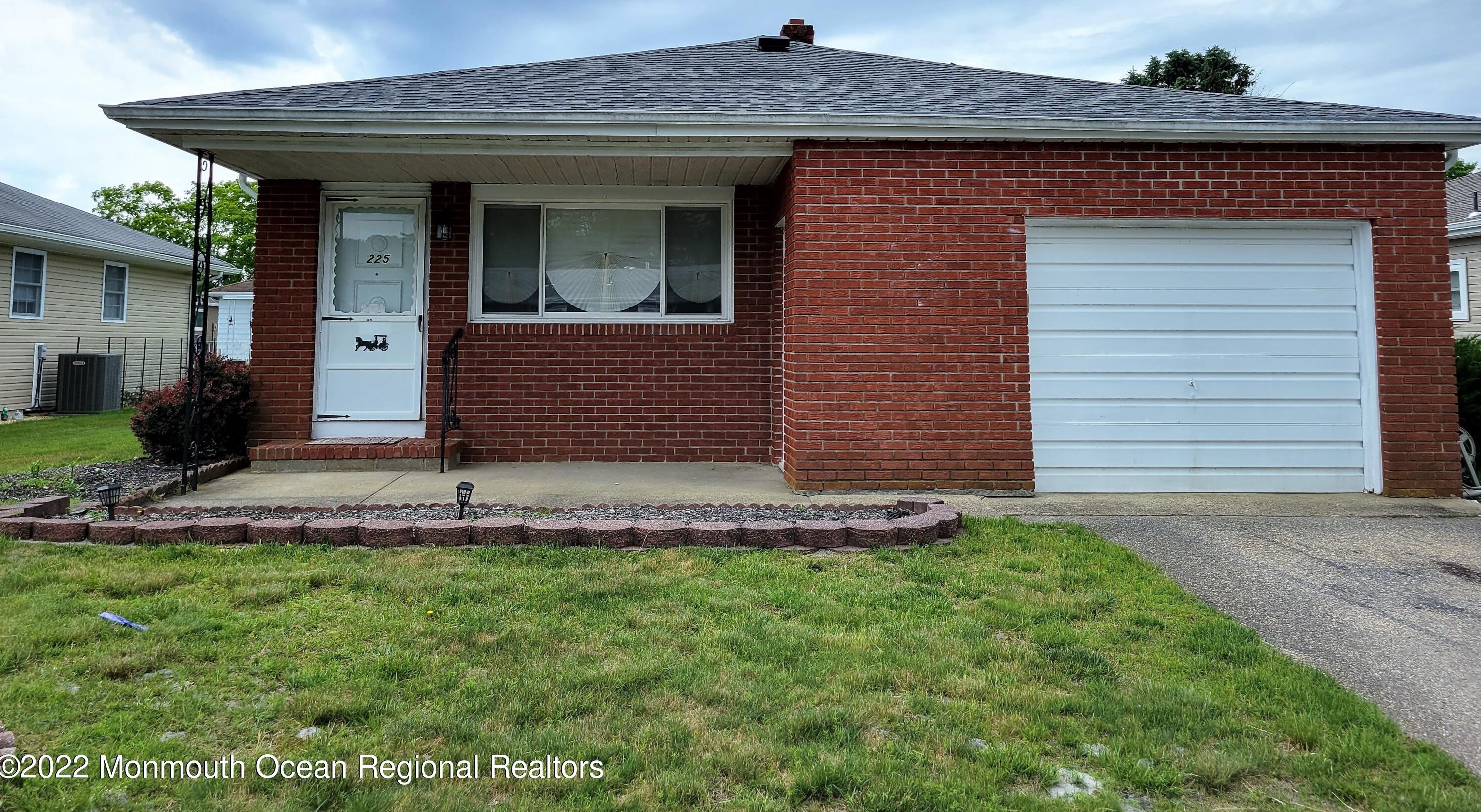 225 Fort De France Ave, Toms River, NJ 08757-4234