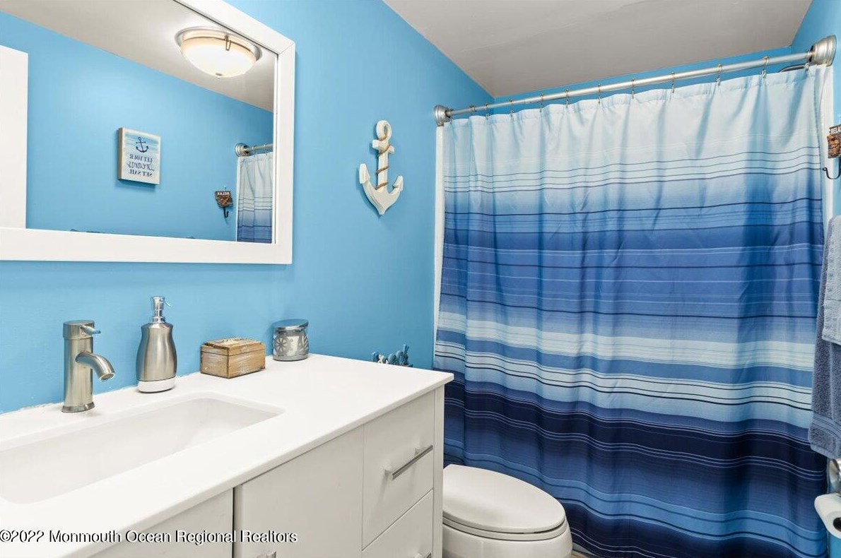 2001 Middlesex St, Toms River NJ 08757-1127 exterior