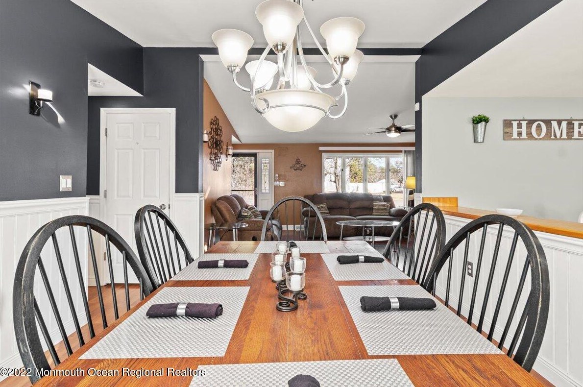 2001 Middlesex St, Toms River NJ 08757-1127 exterior