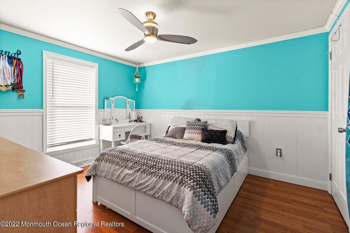 2001 Middlesex St, Toms River NJ 08757-1127 exterior