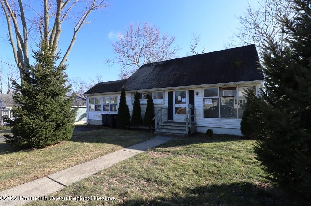 1121 Narrumson Rd, Wall Township, NJ 08736-2024