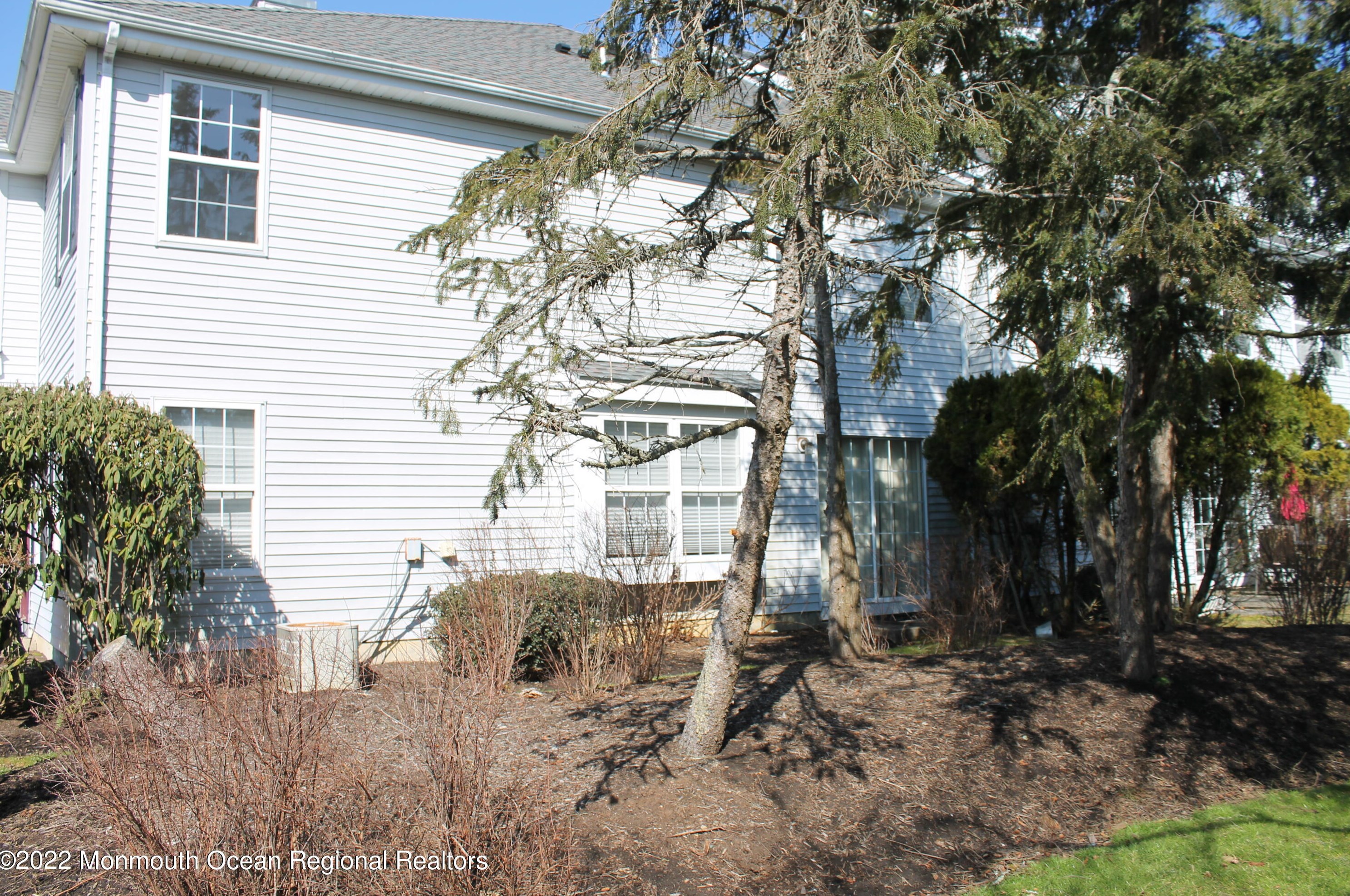 655 Windflower Ct, Morganville, NJ 07751