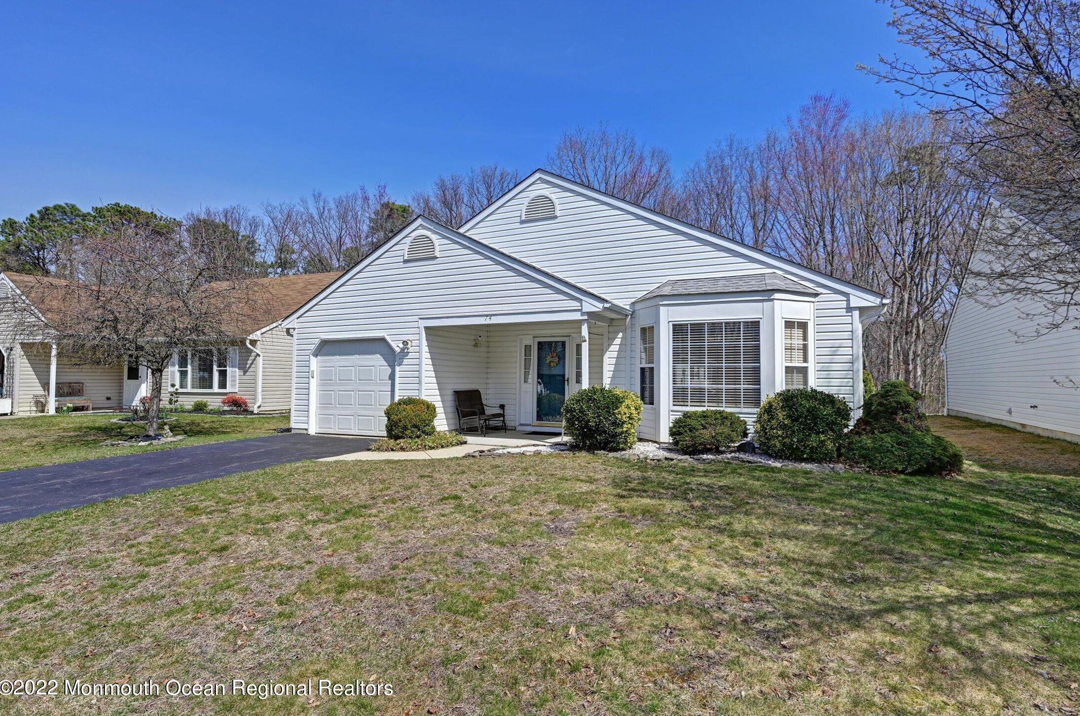 74 Sleepy Hollow Dr, Bricktown, NJ 08724