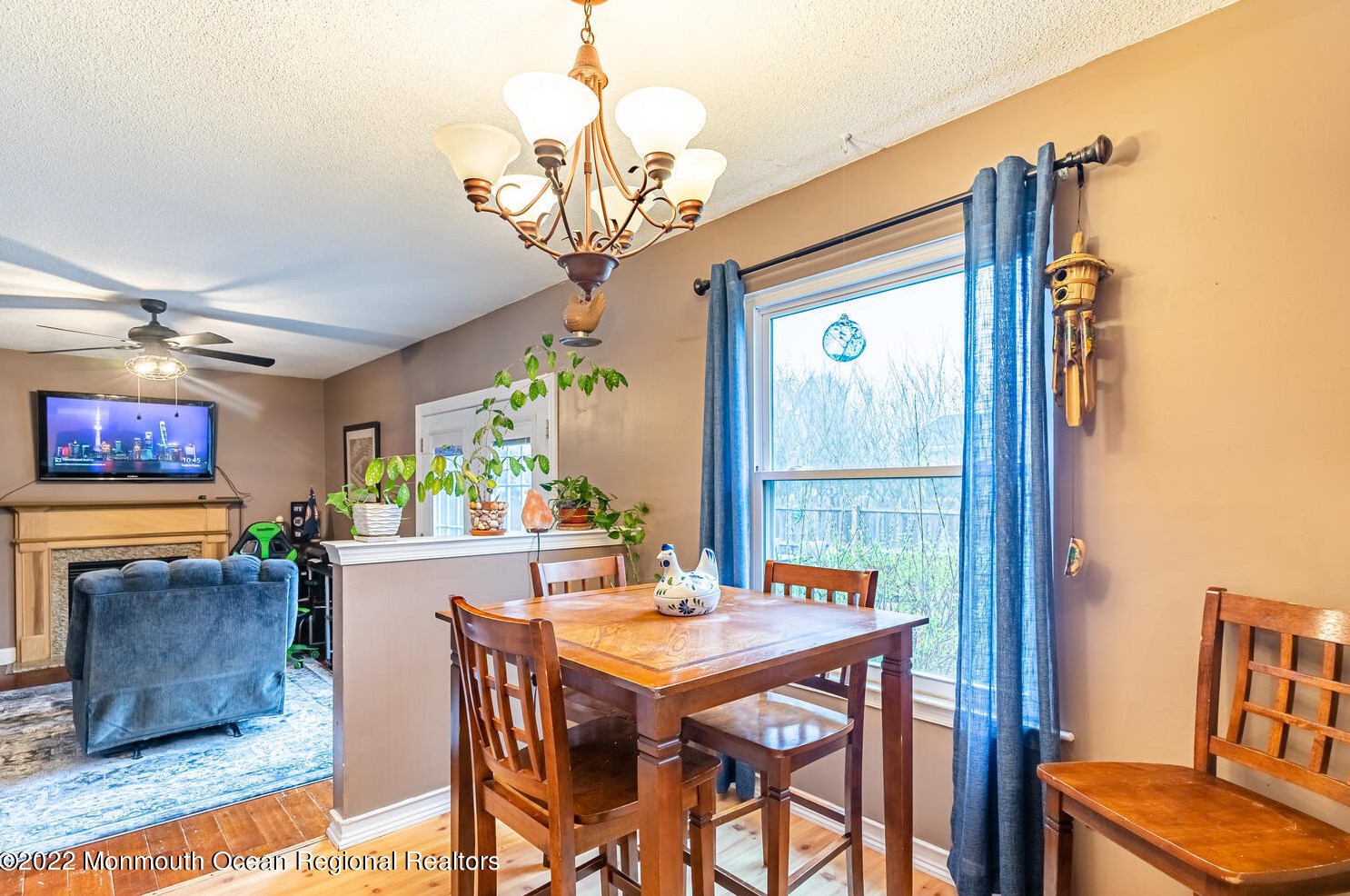 203 Oak Ln, Tuckerton NJ  08087-9643 exterior