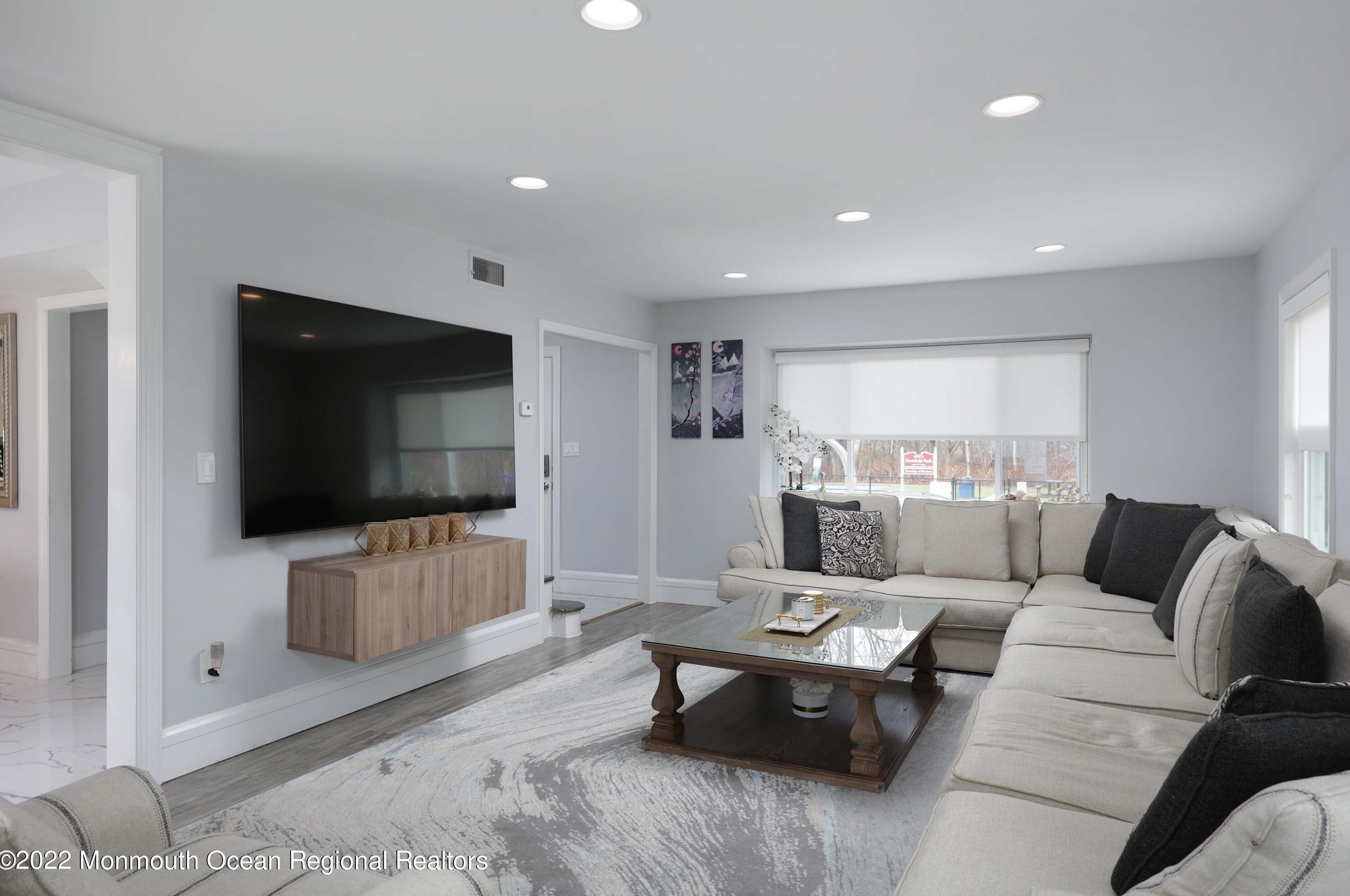 110 Deerfield Ln, Matawan NJ 07747-1332 exterior