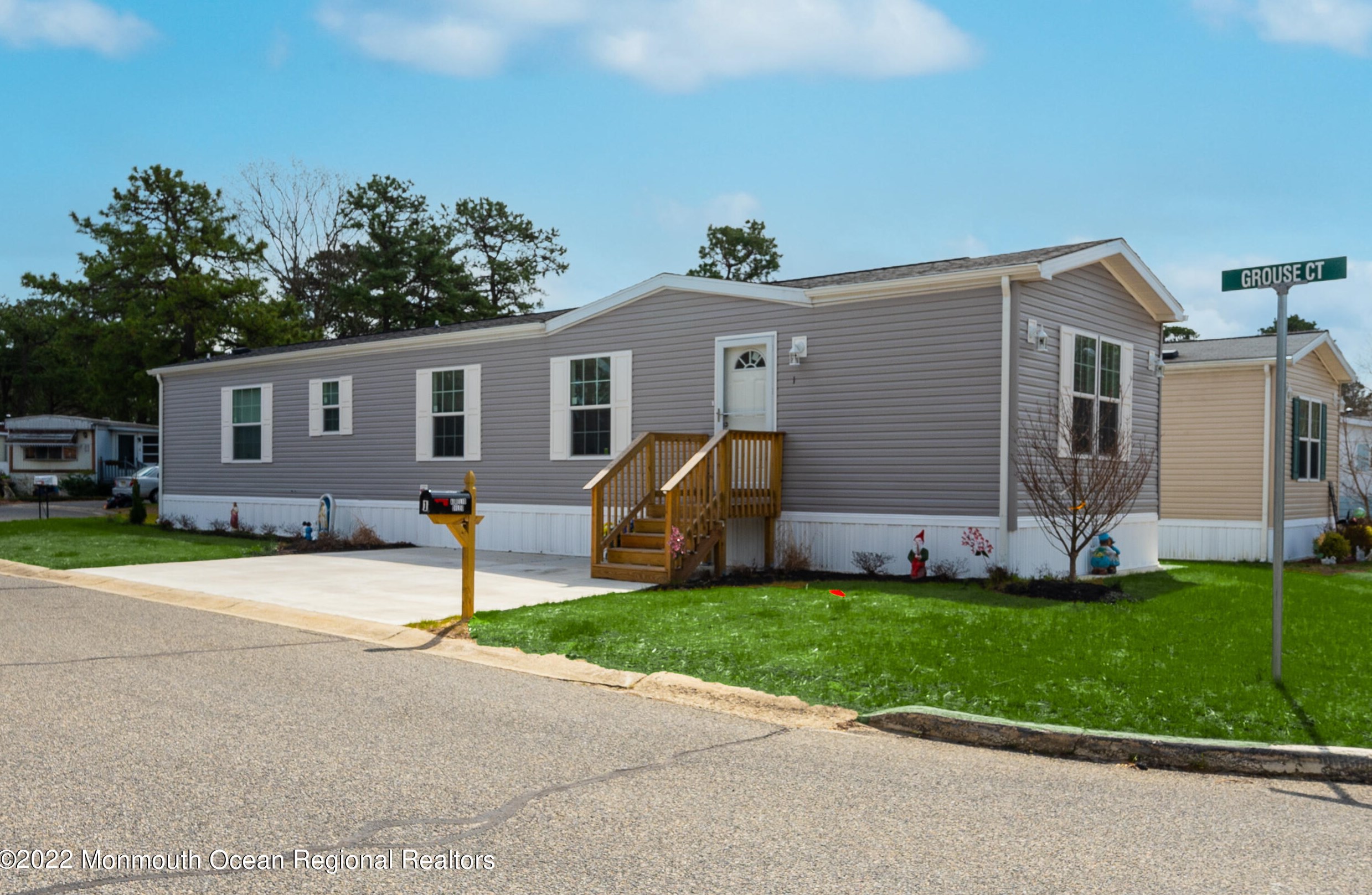 1 Grouse Ct, Lakehurst, NJ 08759