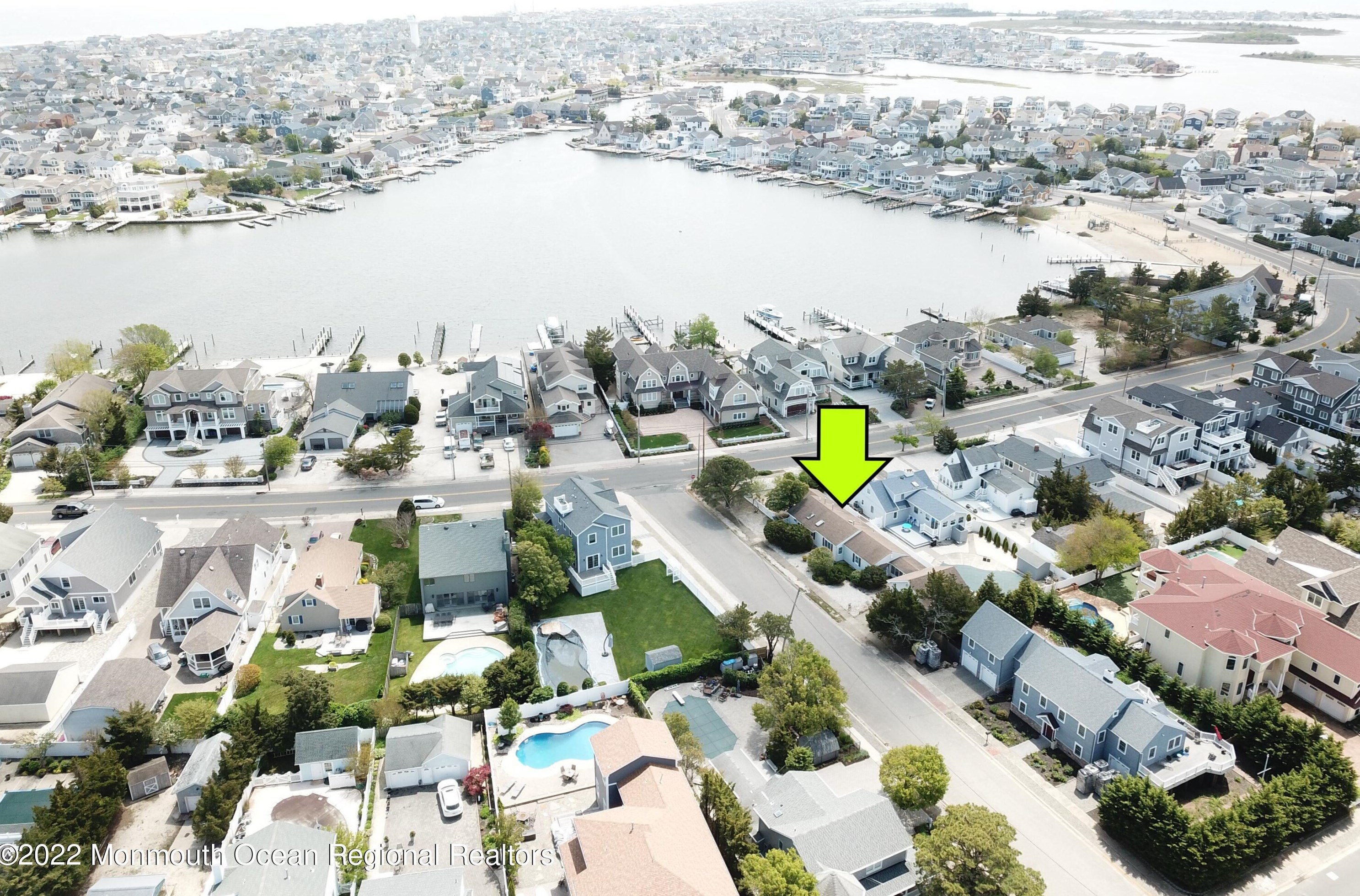 2 Funston Rd, Lavallette, NJ 08735